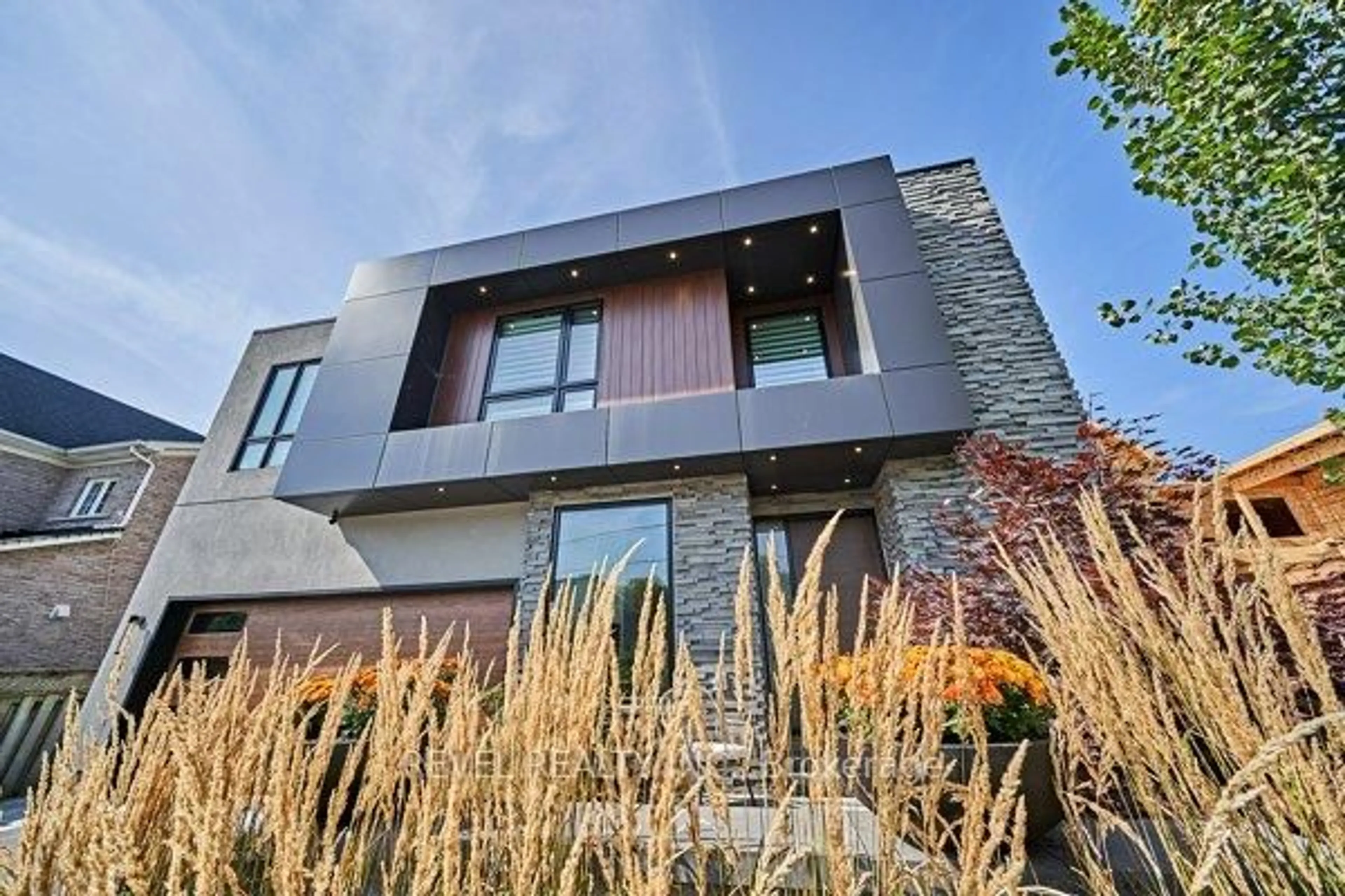 Home with brick exterior material, street for 516 Poplar Ave, Ajax Ontario L1S 1G1