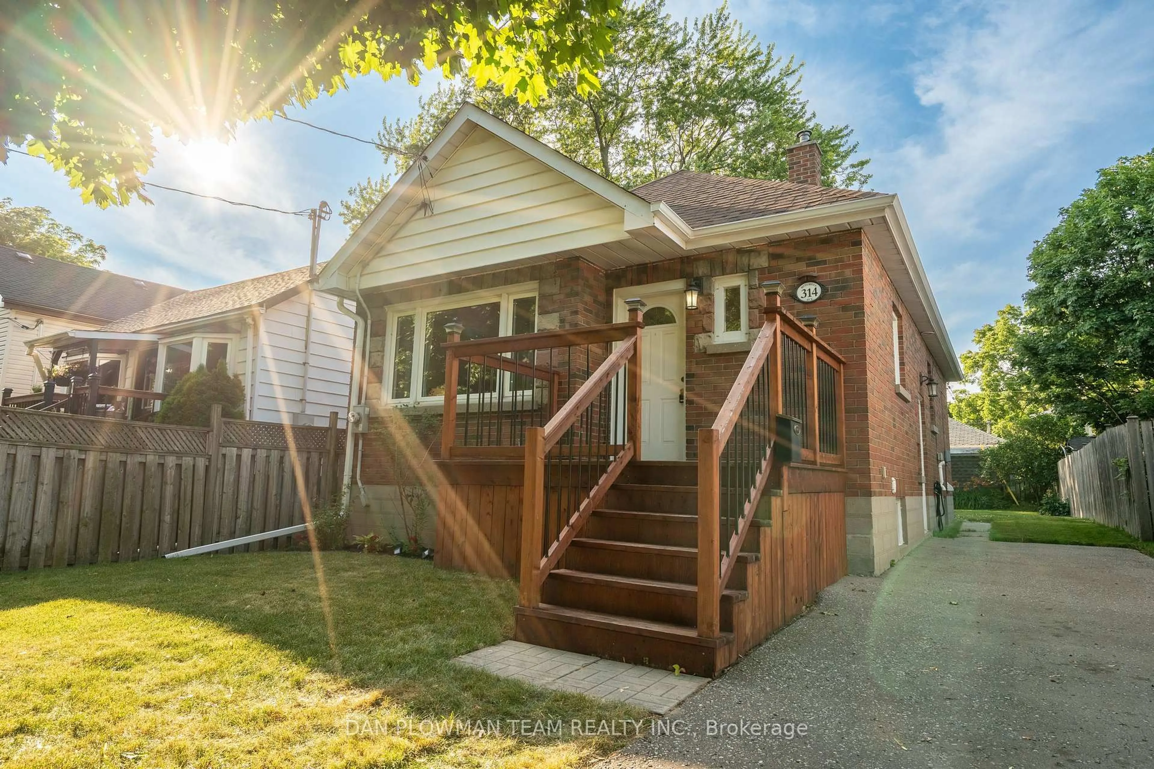 Home with brick exterior material, street for 314 Mitchell Ave, Oshawa Ontario L1H 2V9