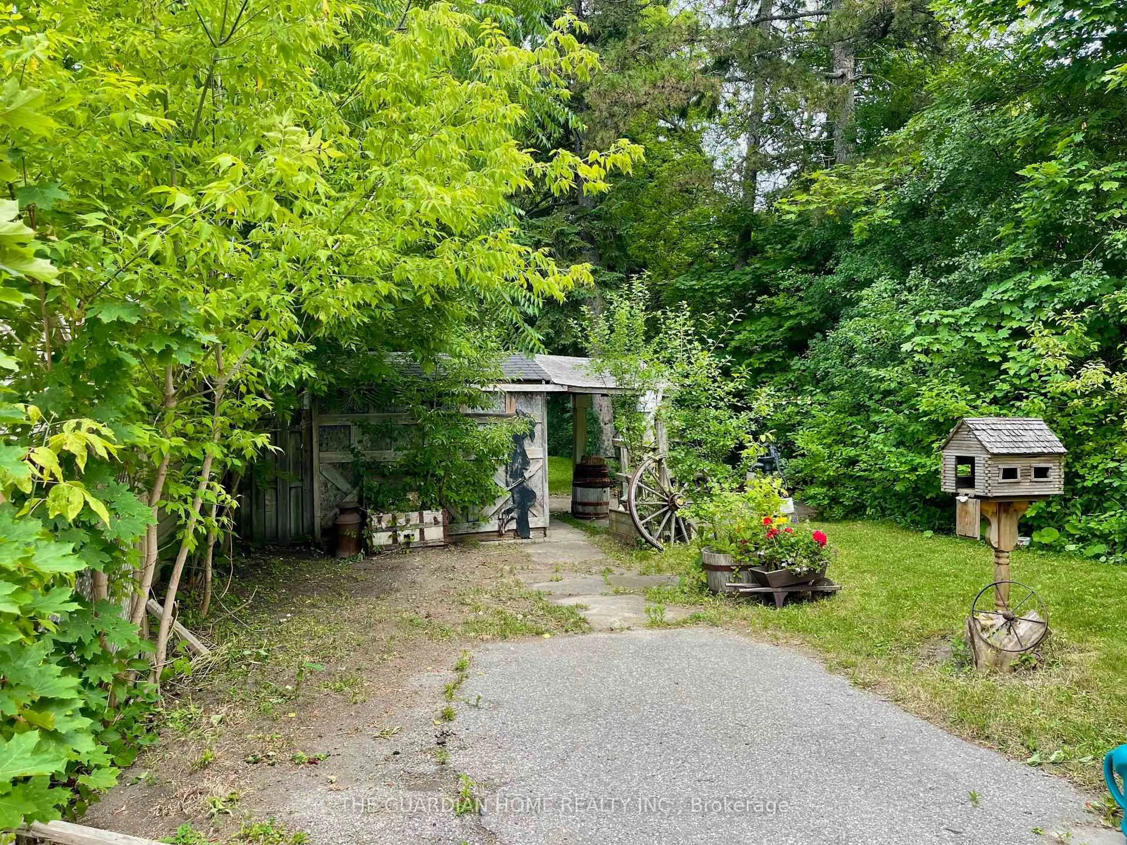 Unknown for 211 Park Rd, Oshawa Ontario L1J 4H1