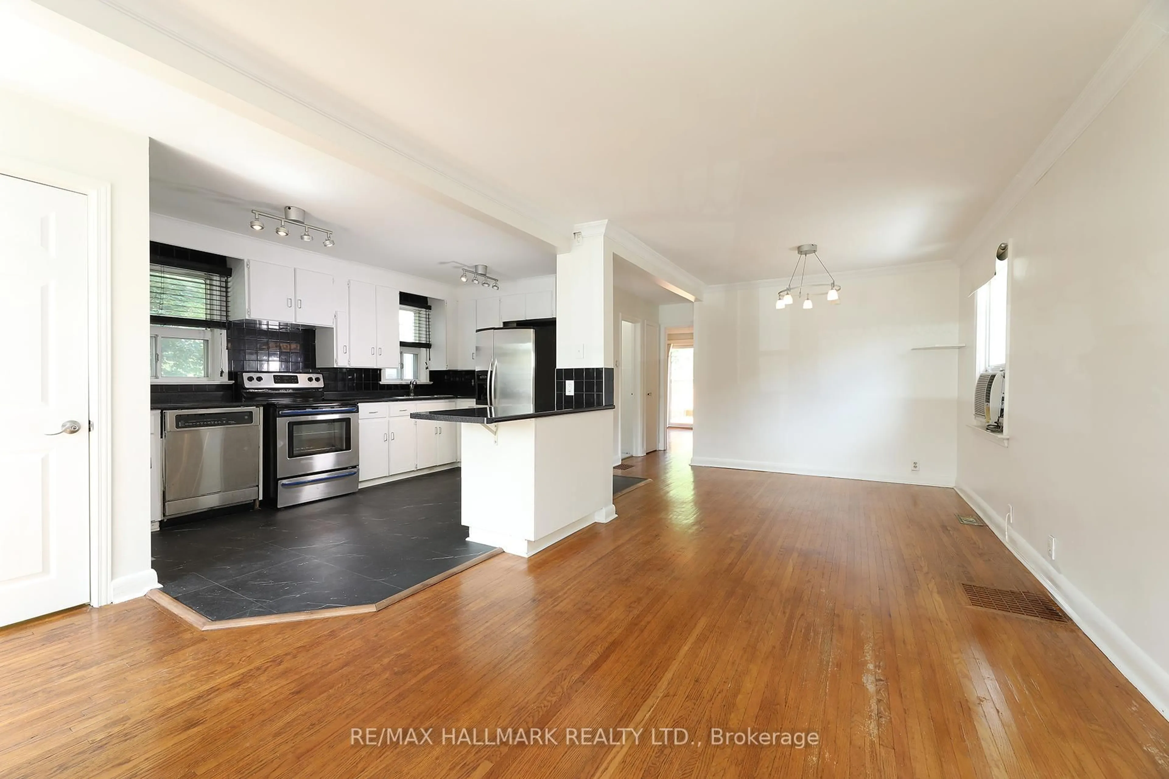 Open concept kitchen, unknown for 147 Haslam St, Toronto Ontario M1N 3N9