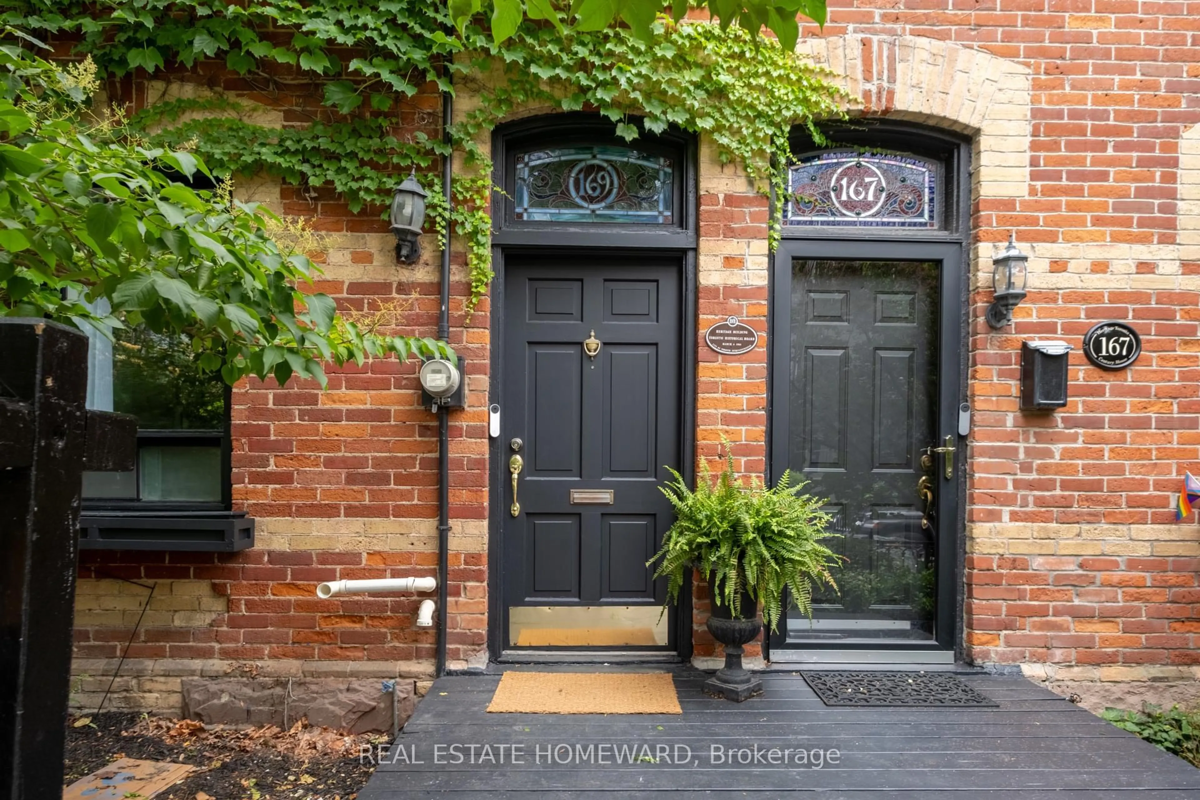 Indoor entryway for 169 De Grassi St, Toronto Ontario M4M 2K8