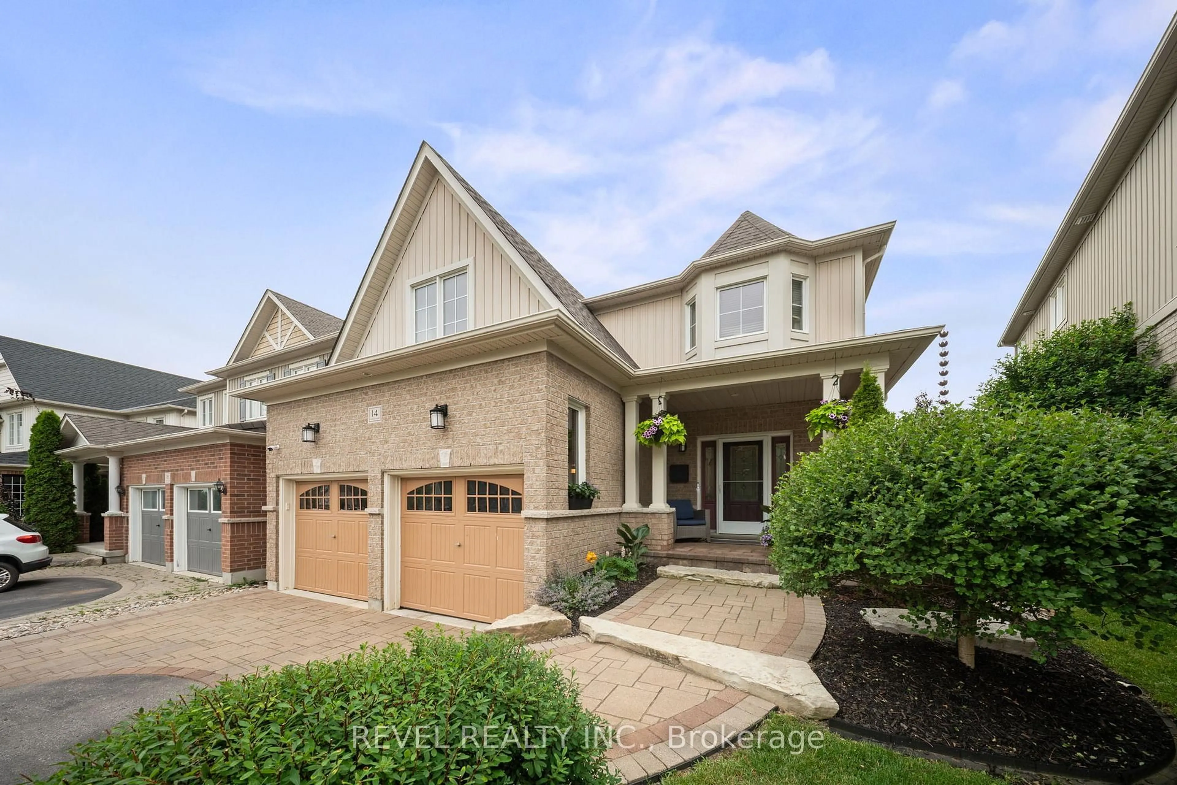 Home with brick exterior material, street for 14 Kaukonen Crt, Clarington Ontario L1C 0A3