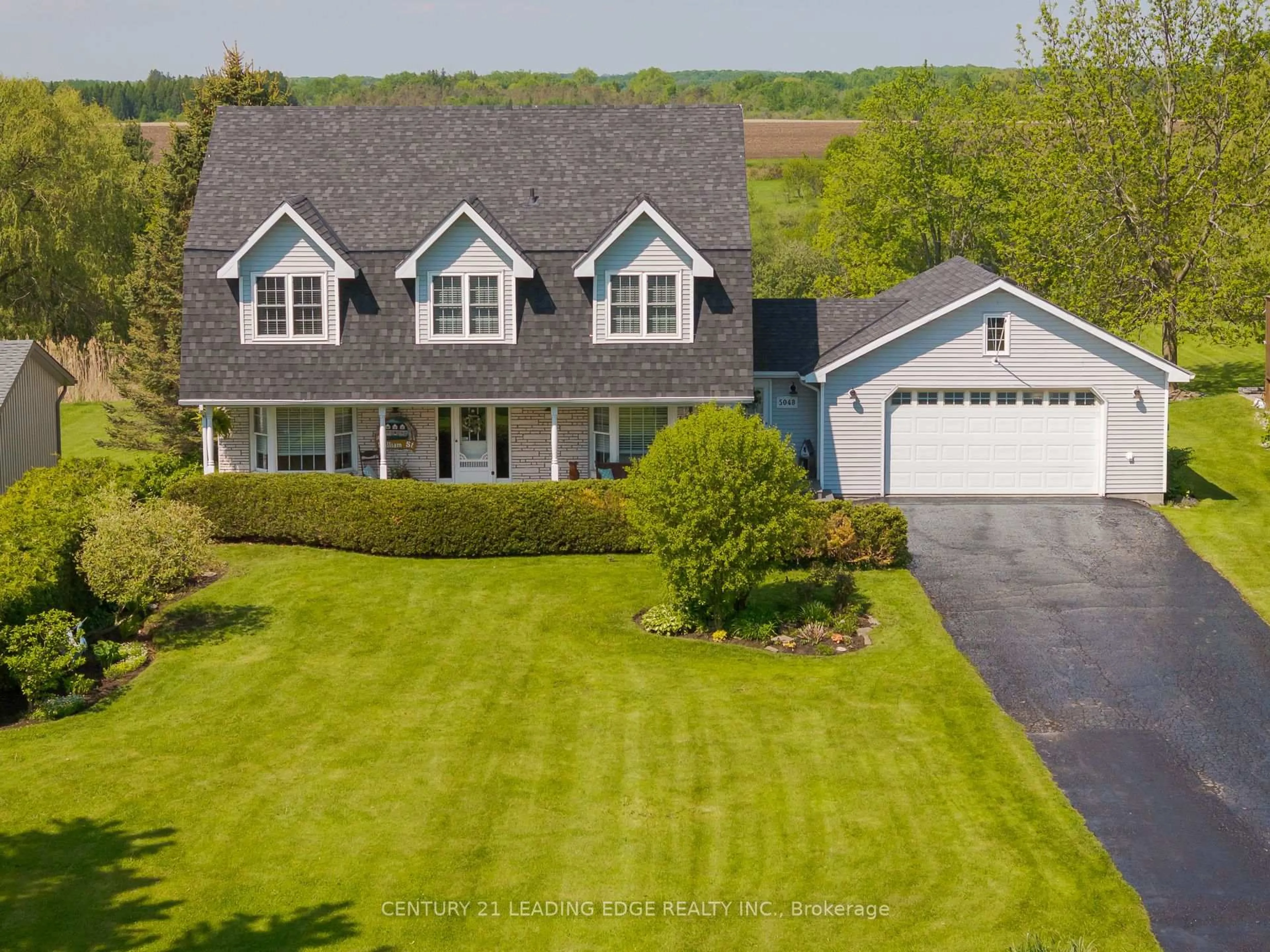 A pic from outside/outdoor area/front of a property/back of a property/a pic from drone, street for 5048 William St, Pickering Ontario L1Y 1B2