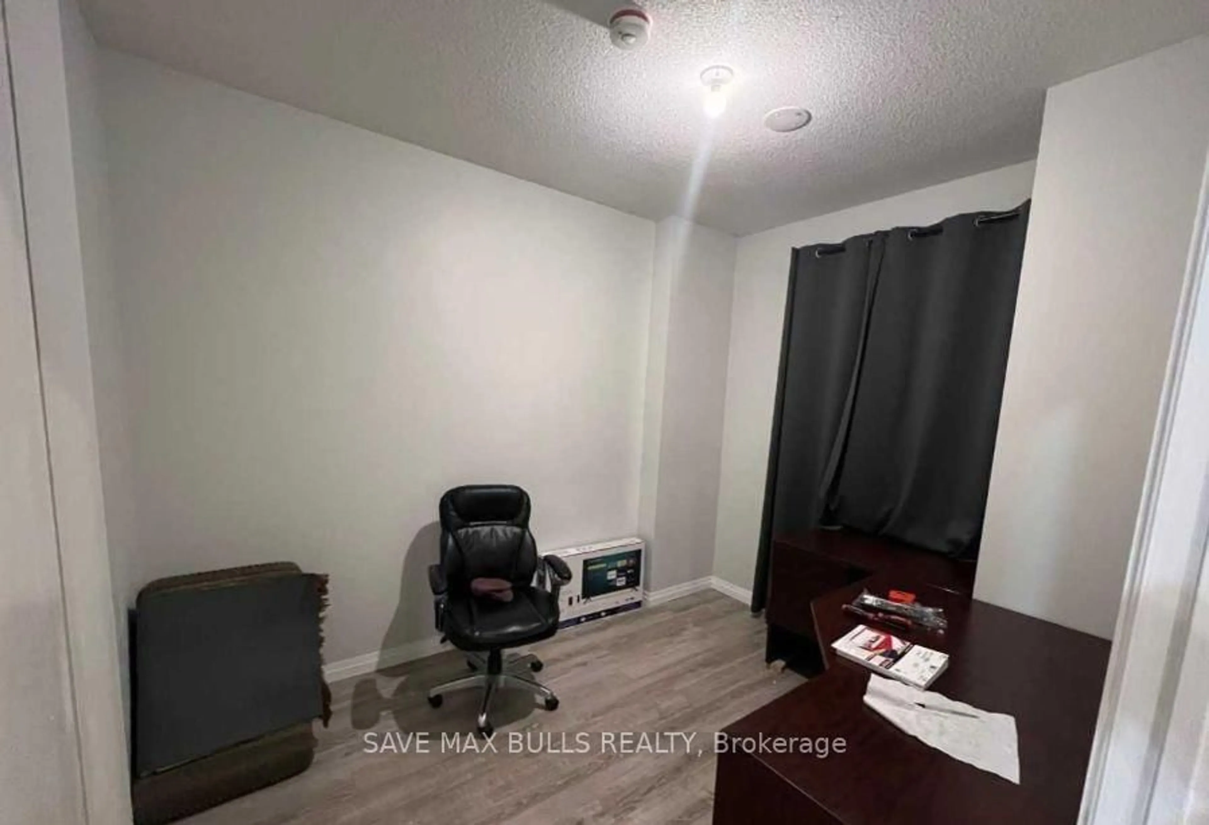 A pic of a room for 2150 Lawrence Ave #103, Toronto Ontario M1R 3A7