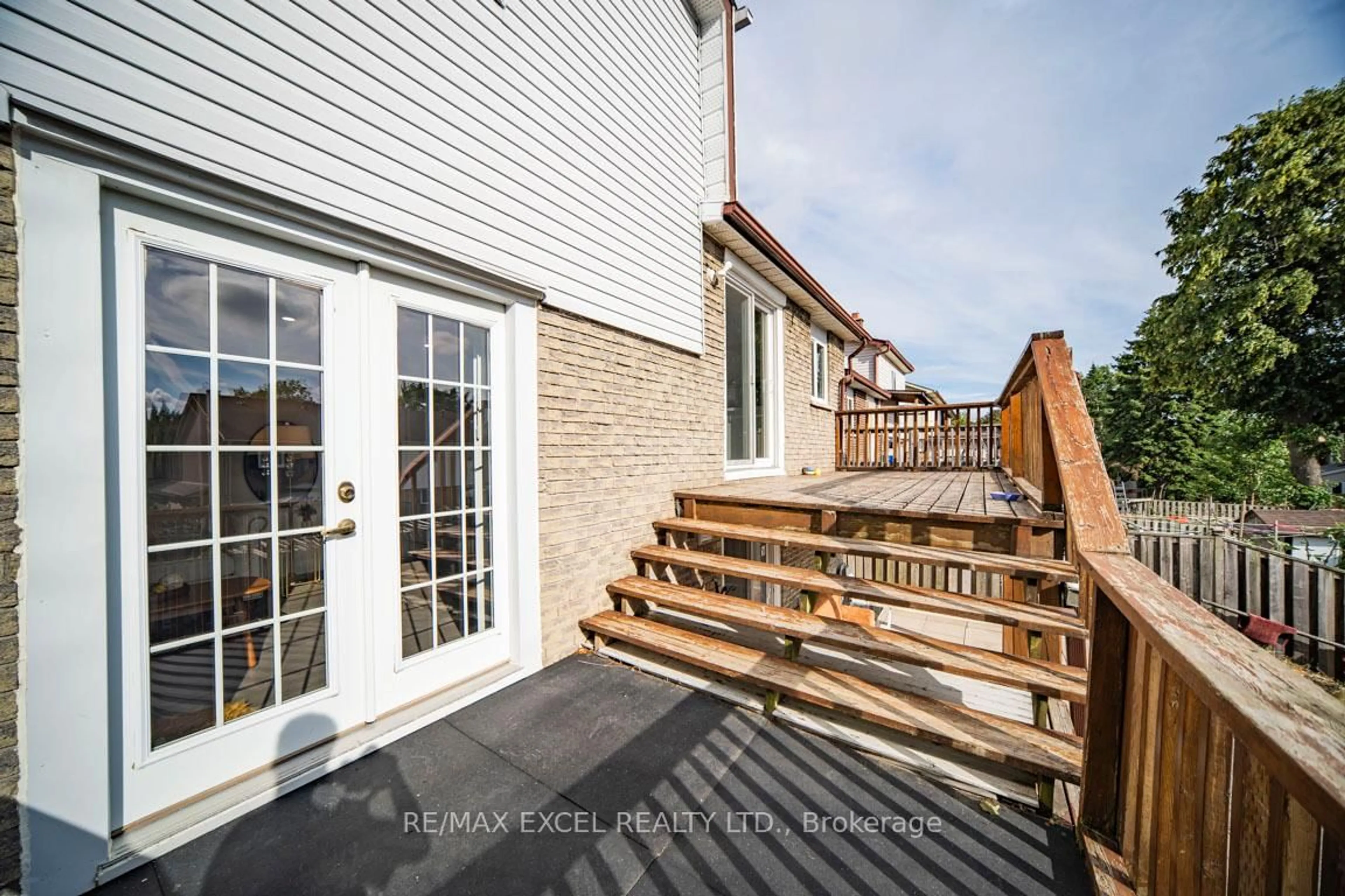 Patio, unknown for 106 Alexmuir Blvd, Toronto Ontario M1V 1H4