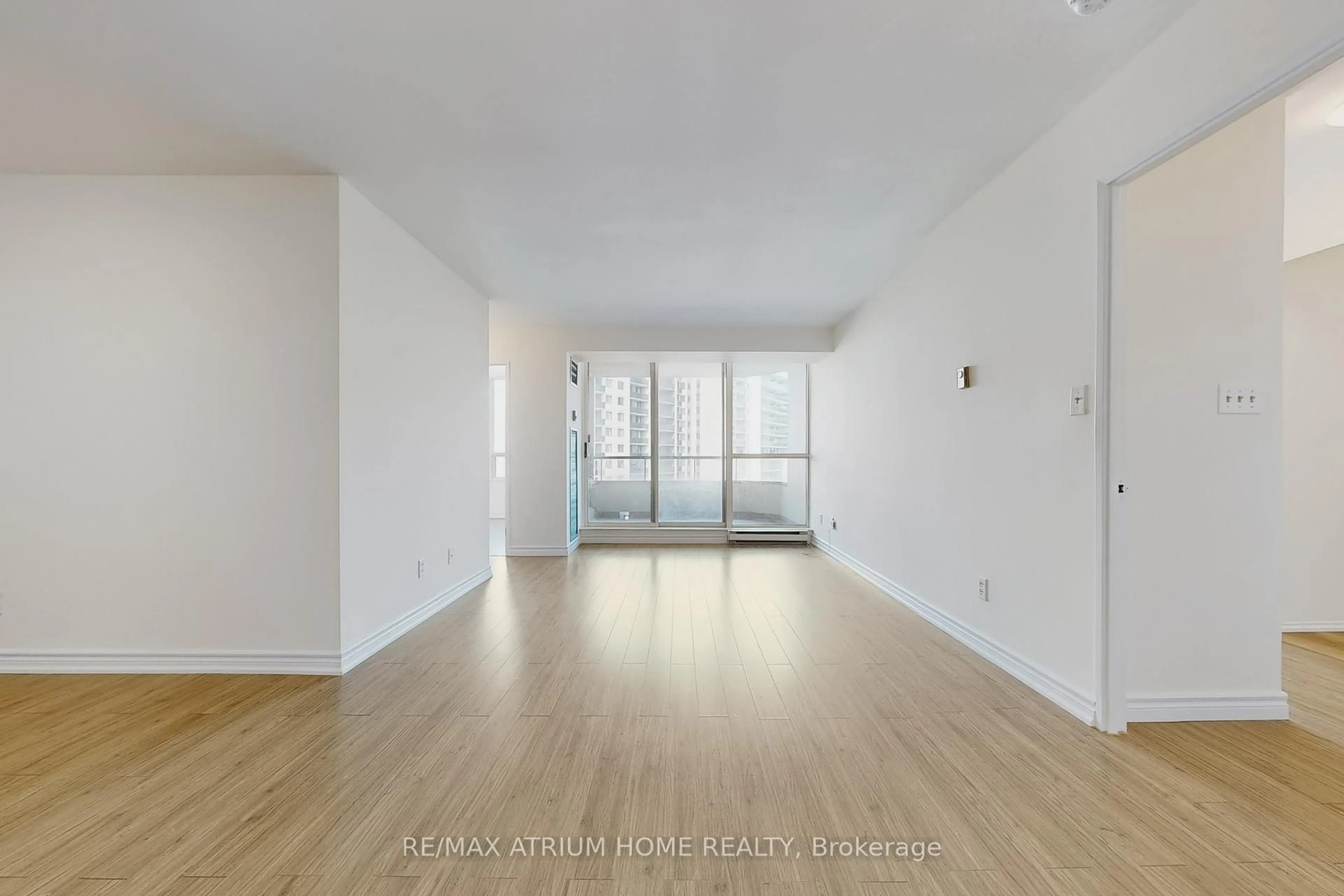 A pic of a room for 175 Bamburgh Circ ##1411, Toronto Ontario M1W 3X8