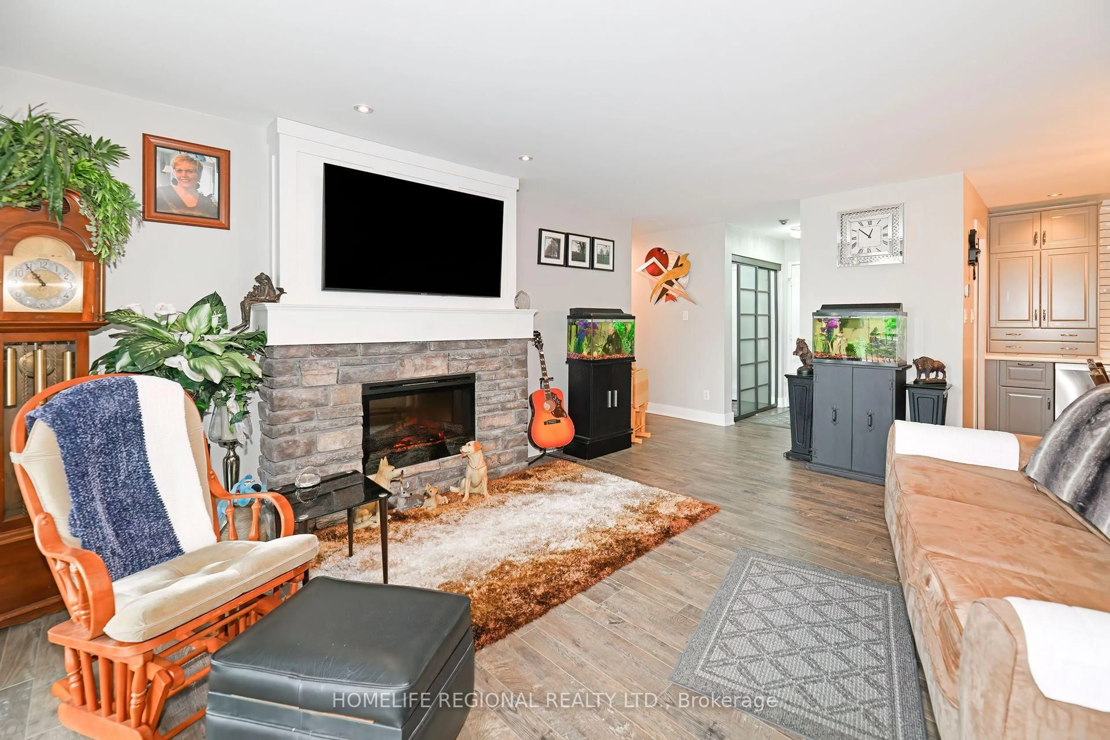 Living room with furniture, unknown for 337 Simcoe St #306, Oshawa Ontario L1G 4T2