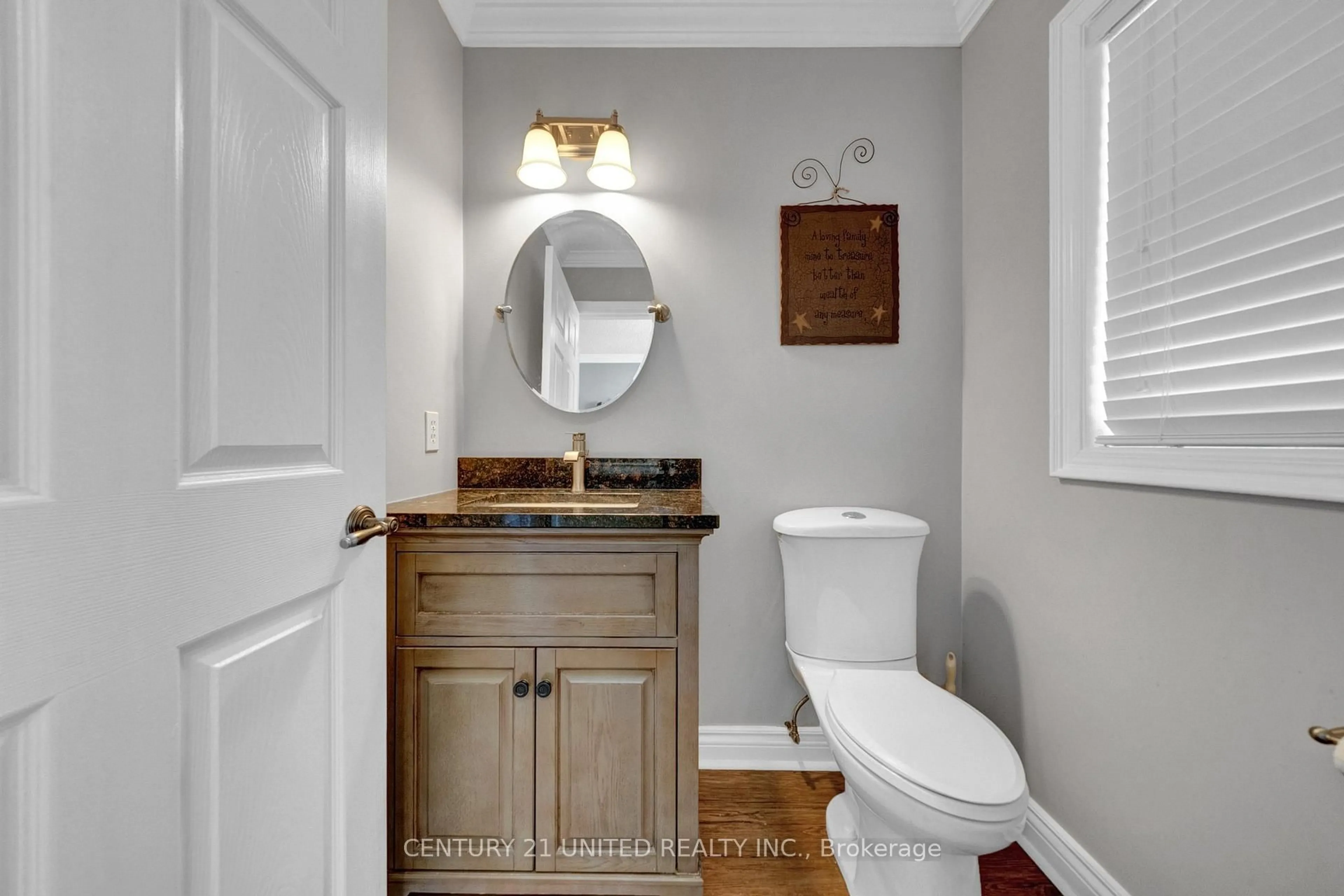 Standard bathroom, ceramic/tile floor for 3 Greenway Blvd, Scugog Ontario L9L 1S9
