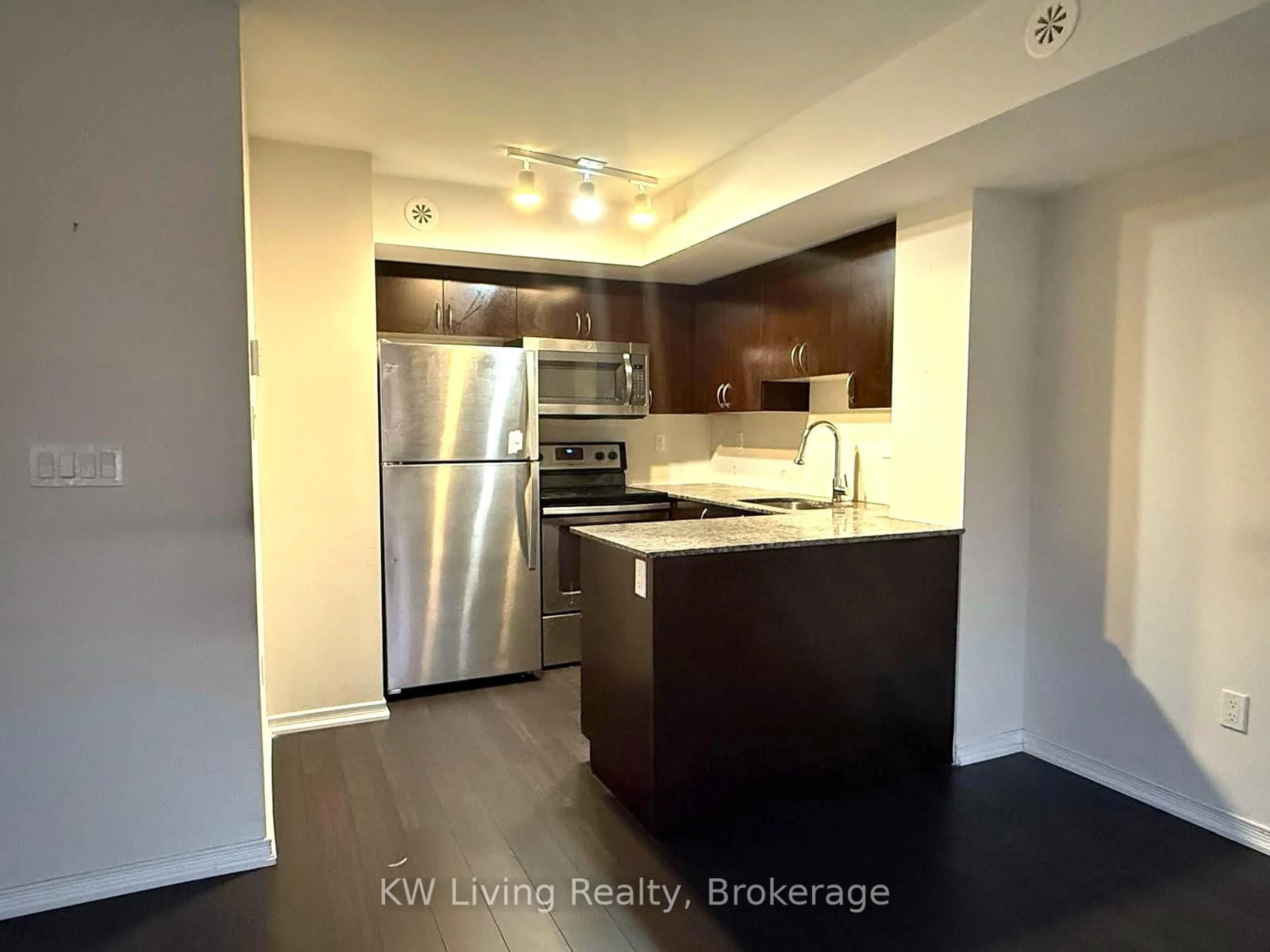 Unknown for 1070 Progress Ave #304, Toronto Ontario M1B 0C5