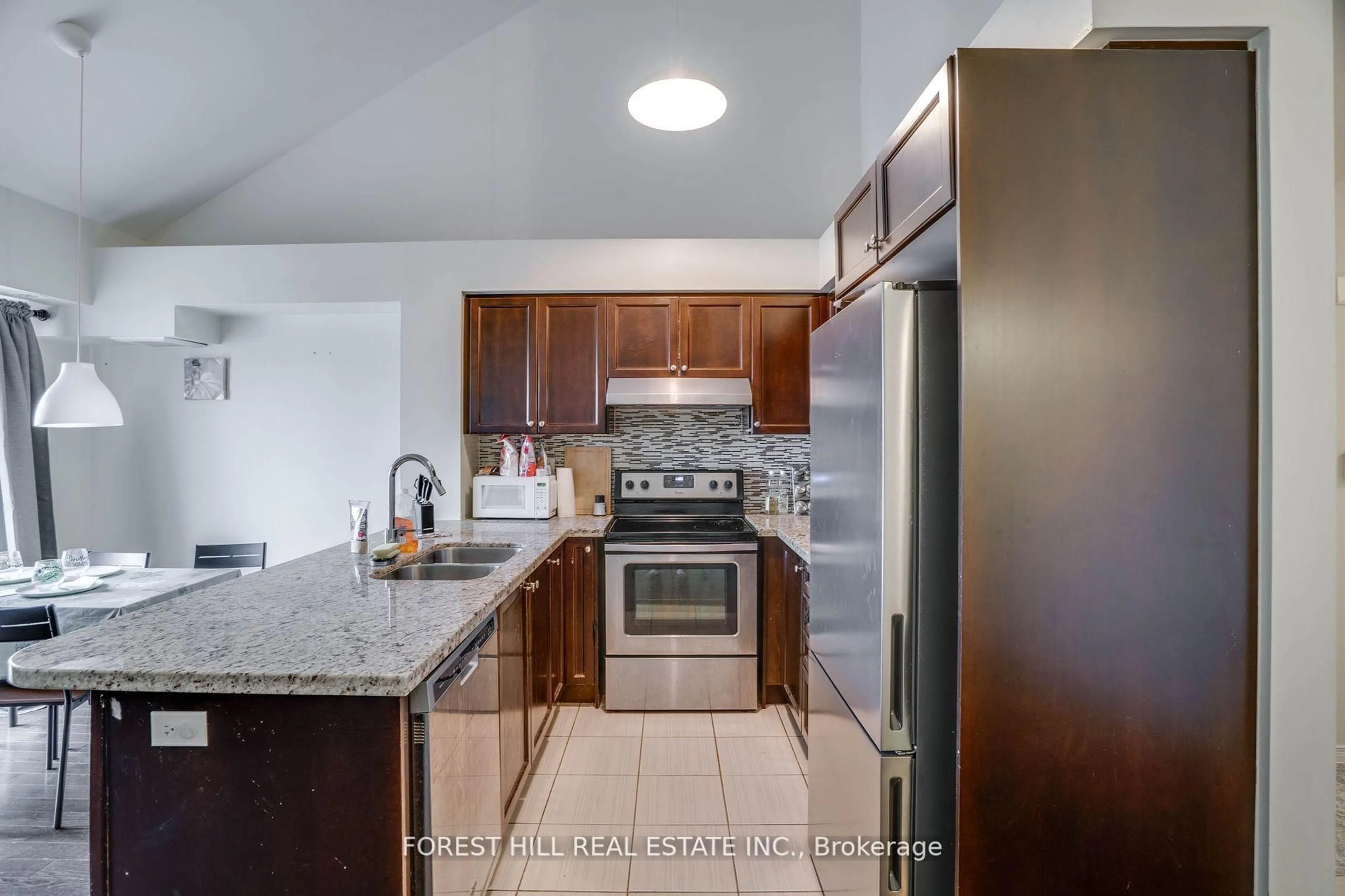 Unknown for 655D Warden Ave #72, Toronto Ontario M1L 0E8
