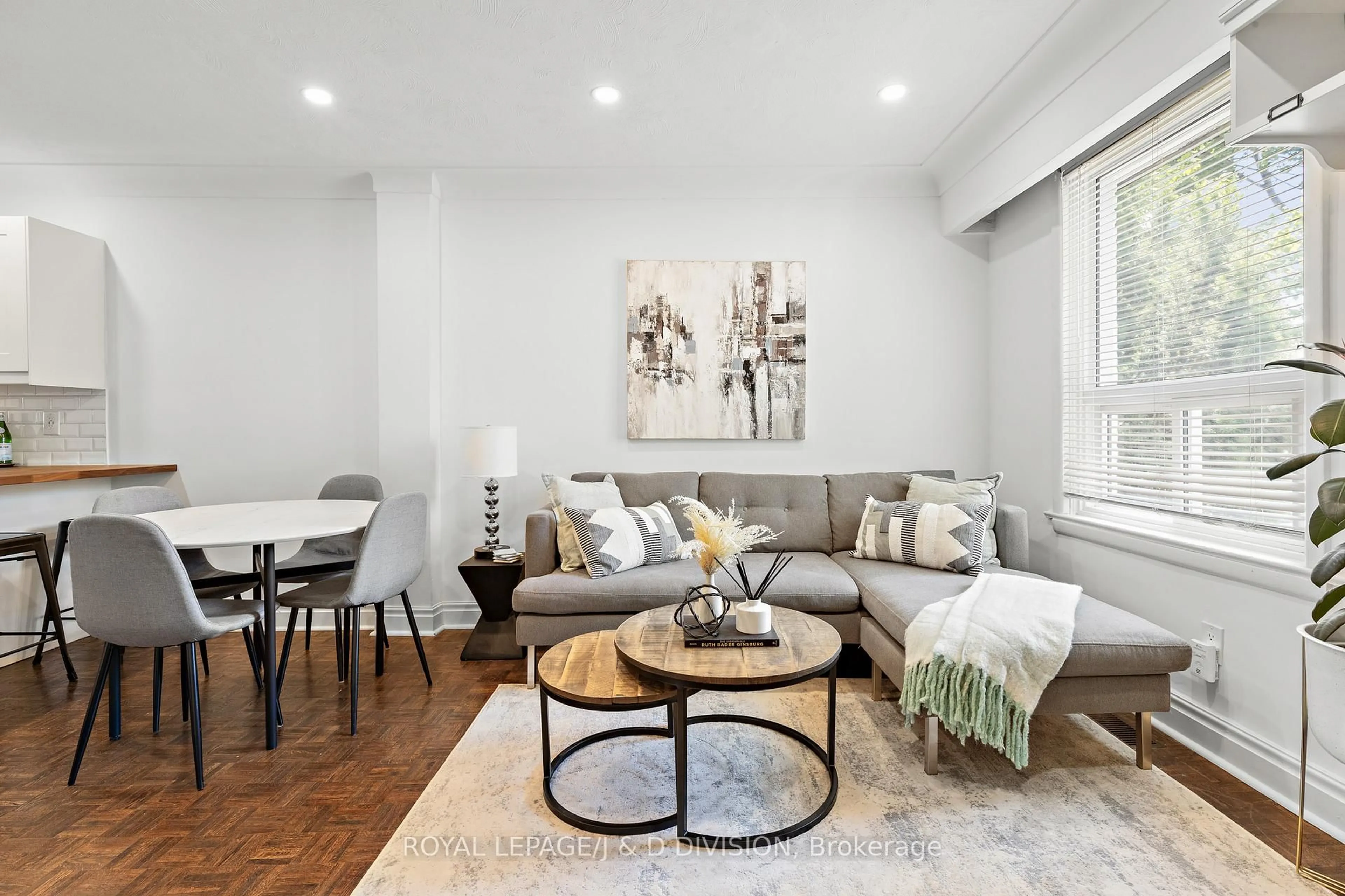 Living room with furniture, unknown for 123 Drayton Ave, Toronto Ontario M4C 3L8