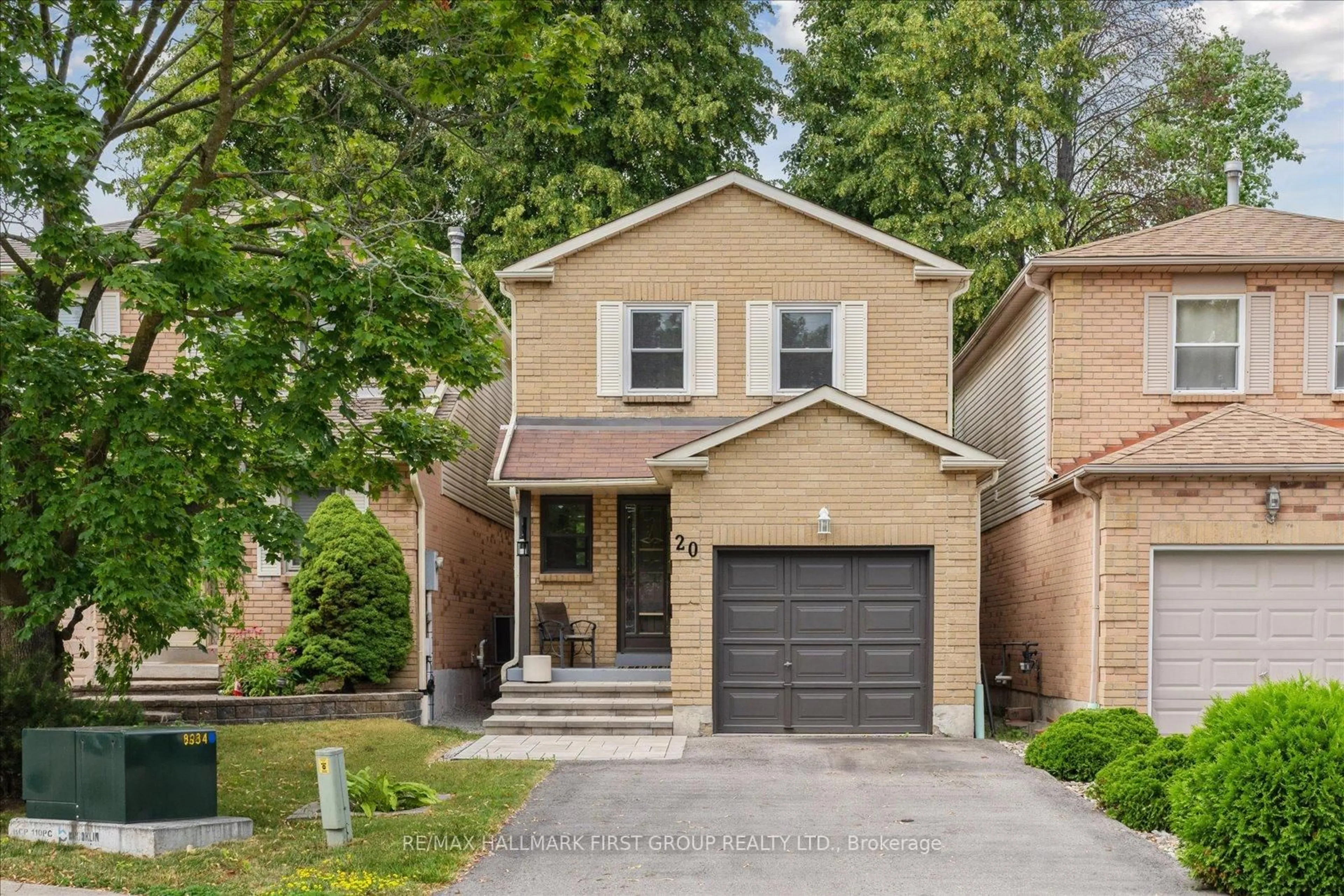 Home with brick exterior material, street for 20 Schilling Crt, Whitby Ontario L1N 8X7