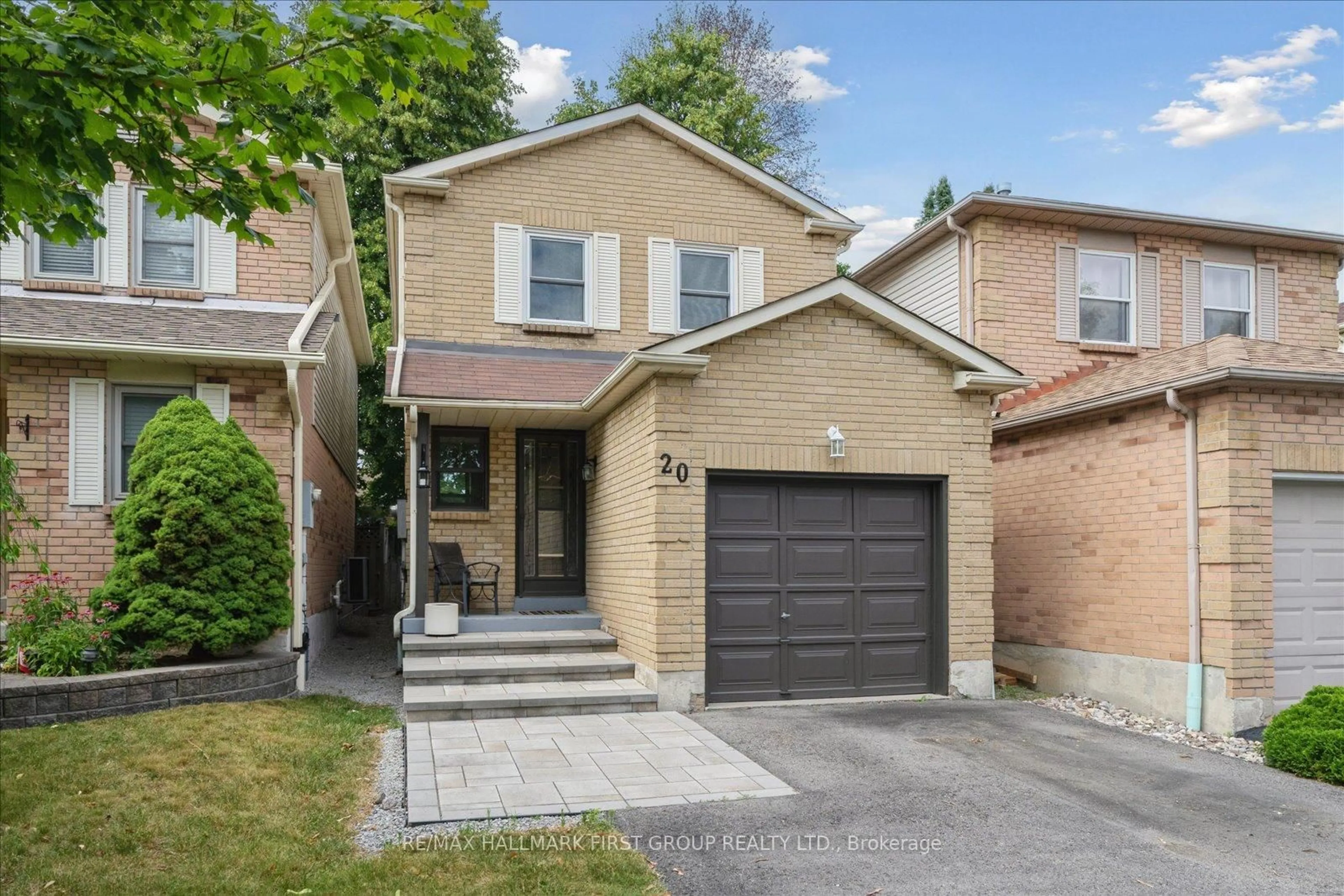Home with brick exterior material, street for 20 Schilling Crt, Whitby Ontario L1N 8X7