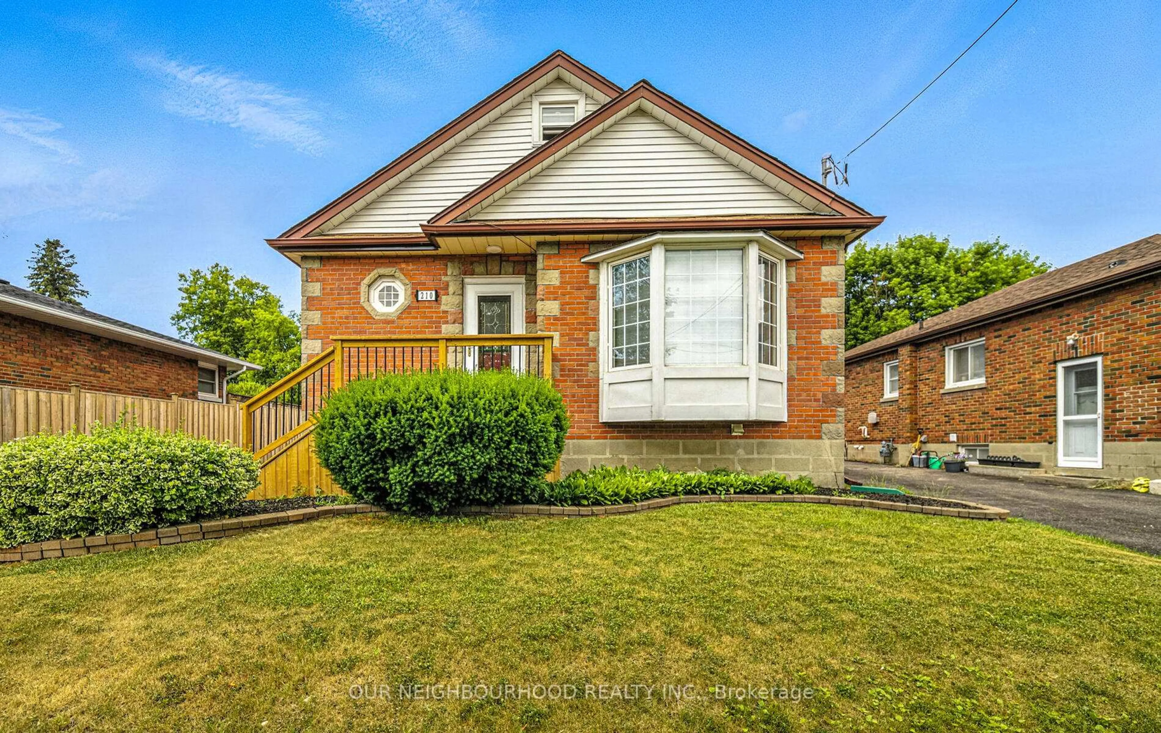 Home with brick exterior material, street for 210 Chadburn St, Oshawa Ontario L1H 5V6