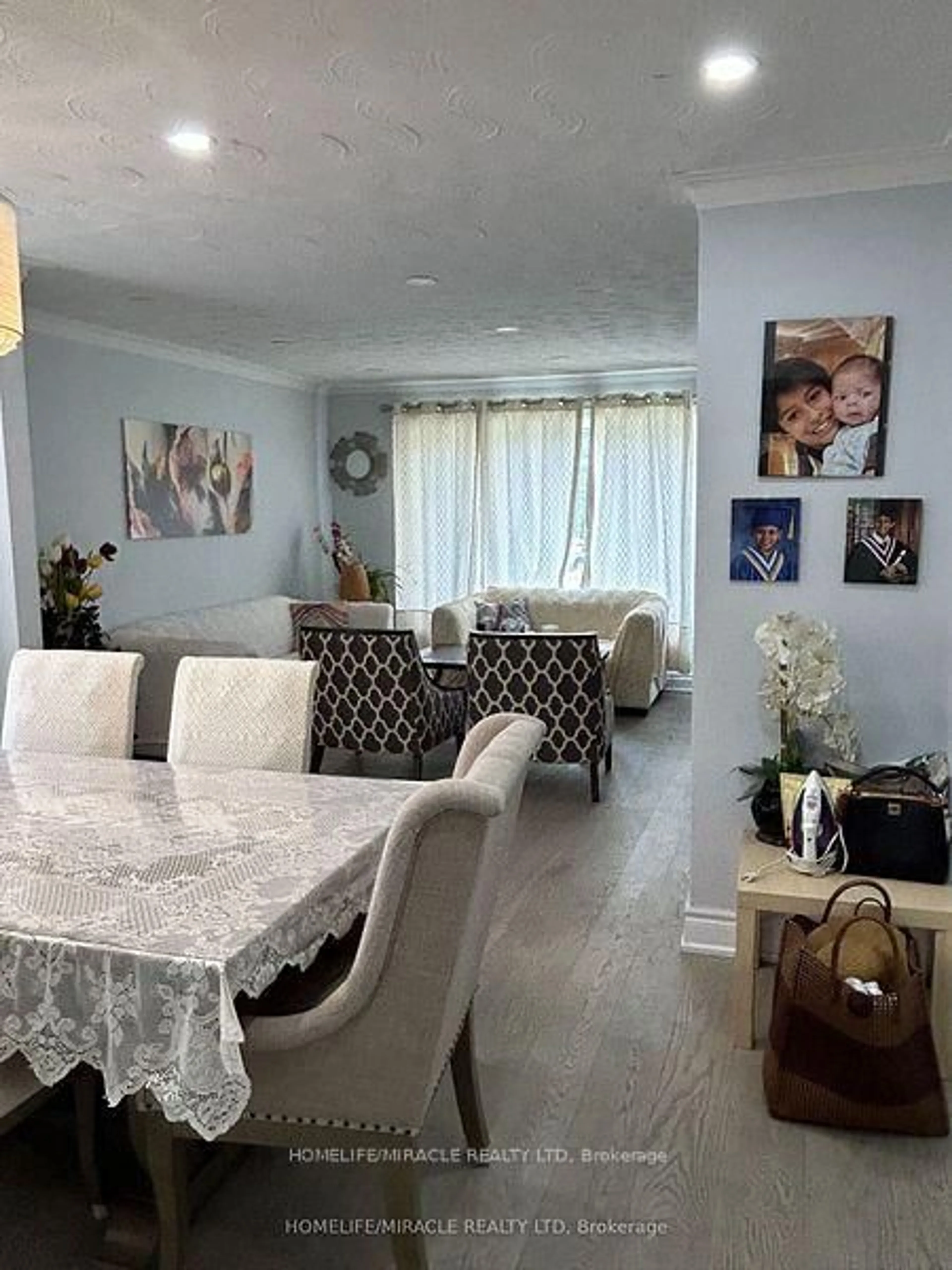 Unknown for 17 Montvale Dr, Toronto Ontario M1M 3E5