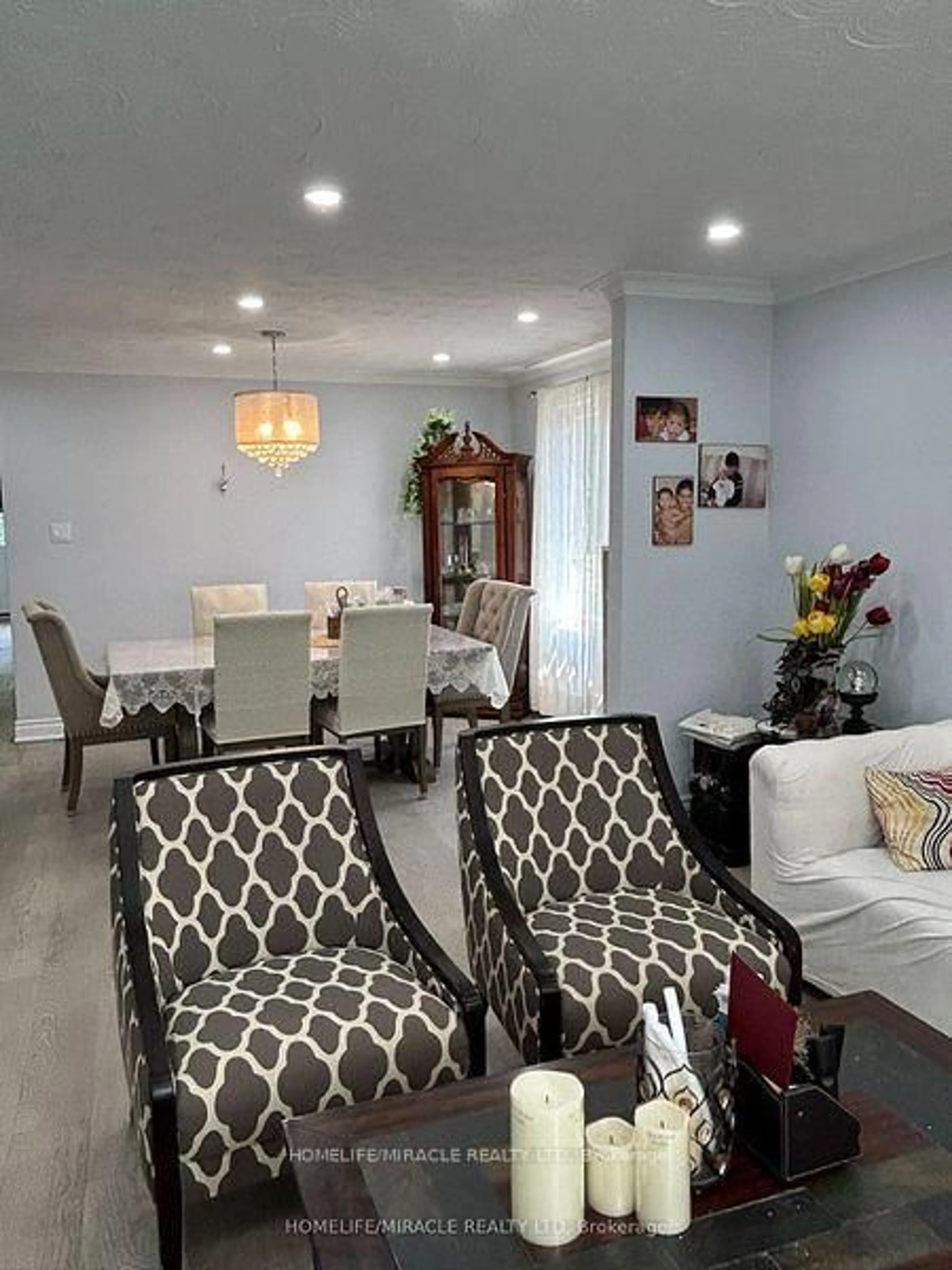 Unknown for 17 Montvale Dr, Toronto Ontario M1M 3E5