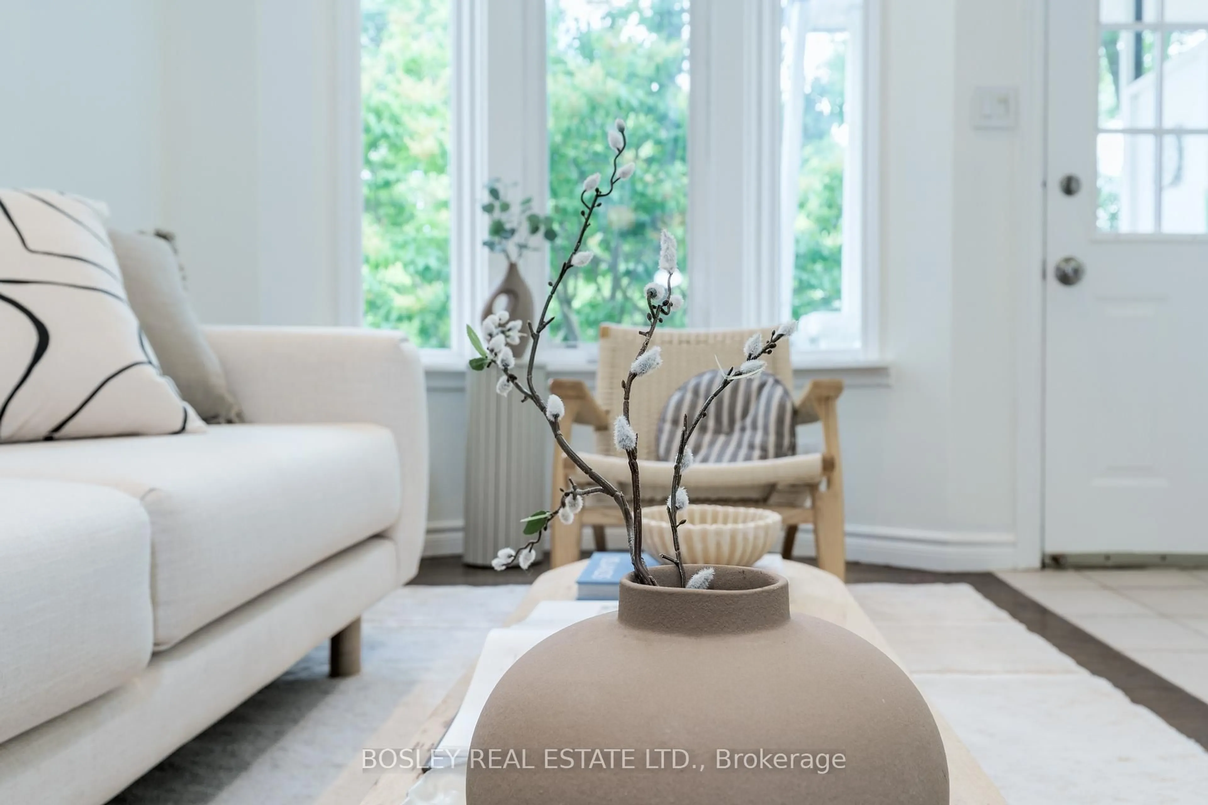 Living room with furniture, unknown for 90 Walpole Ave, Toronto Ontario M4L 2J1