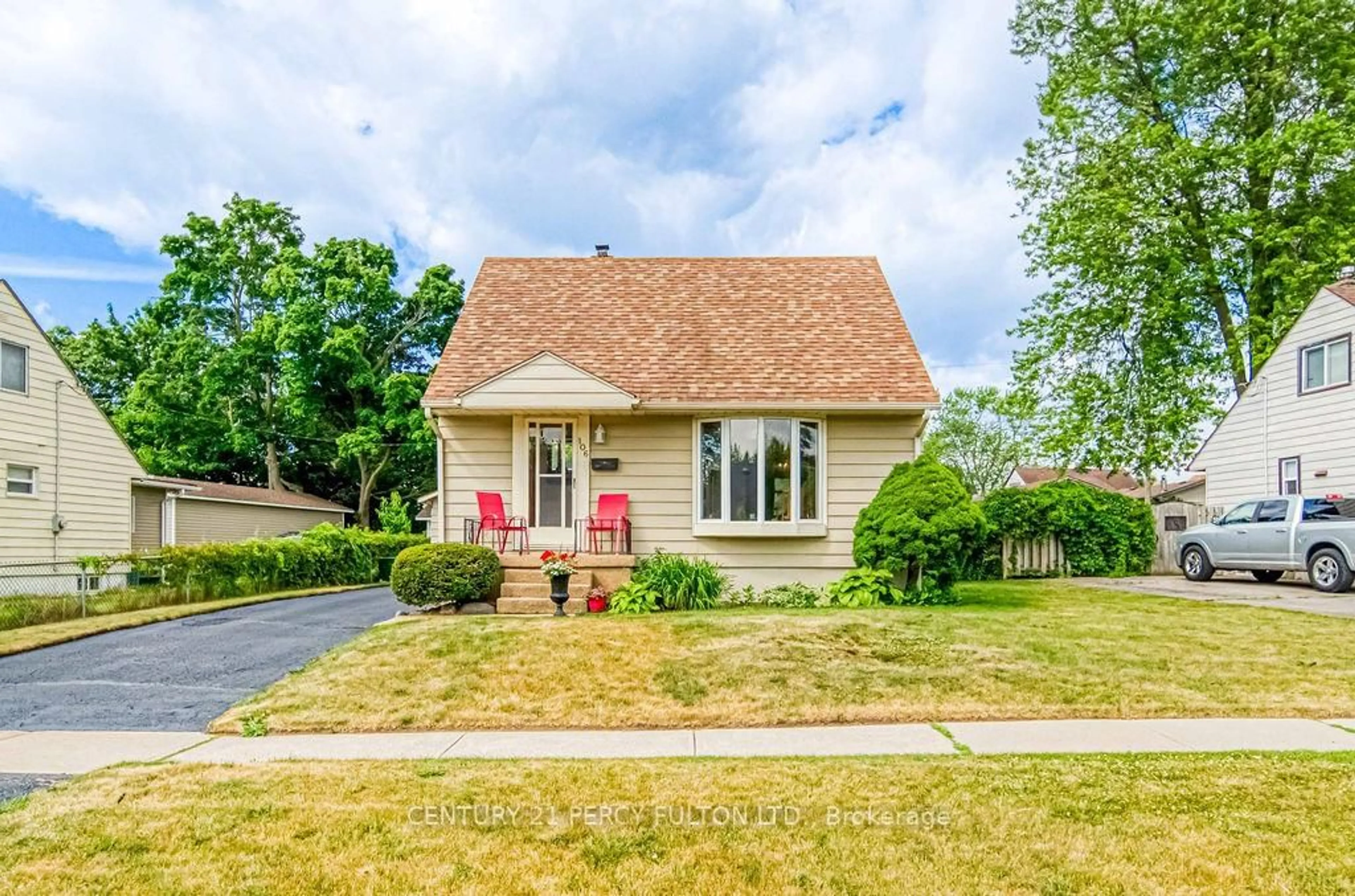 Home with vinyl exterior material, street for 106 Admiral Rd, Ajax Ontario L1S 2P1