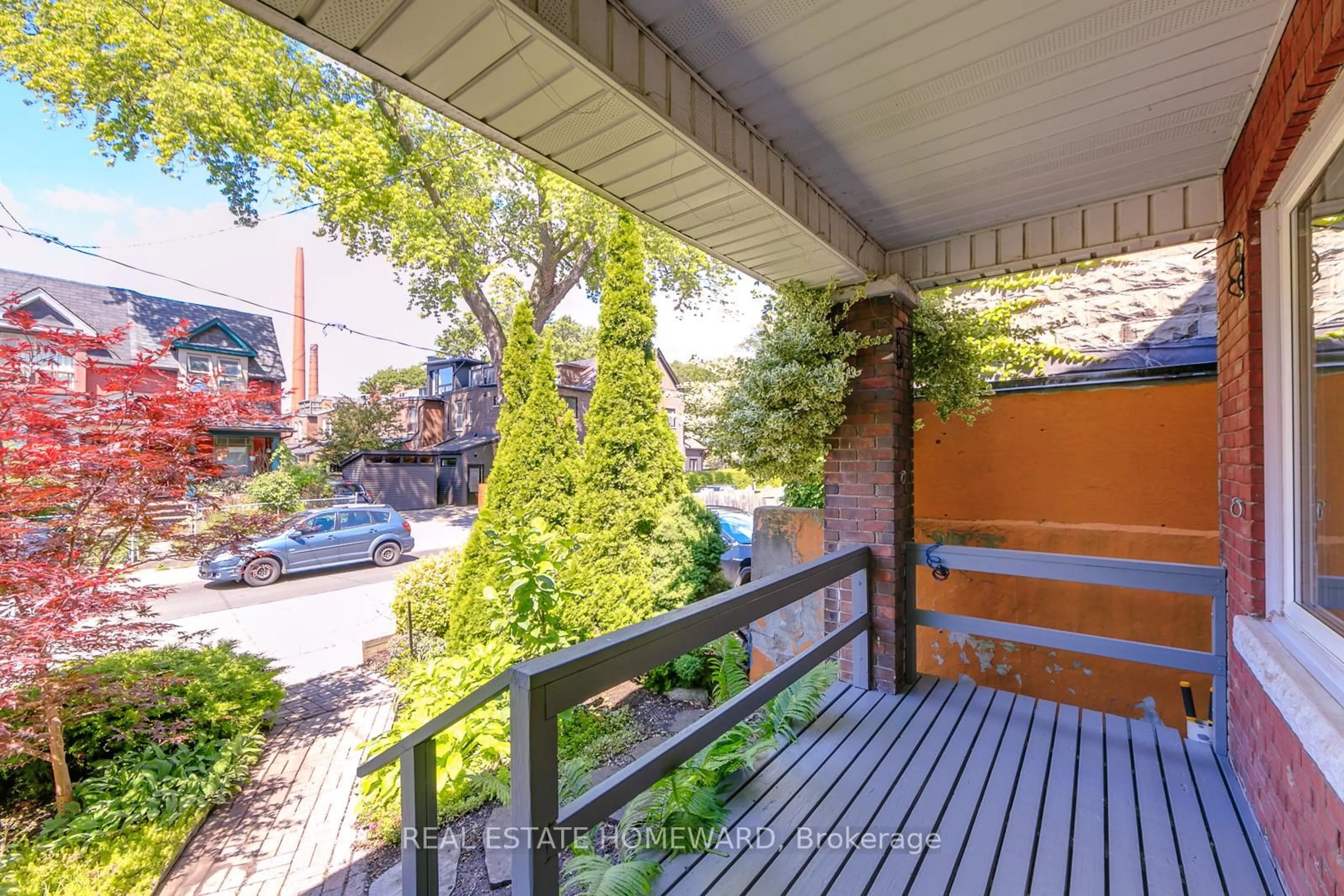 Unknown for 251 Boston Ave, Toronto Ontario M4M 2V1