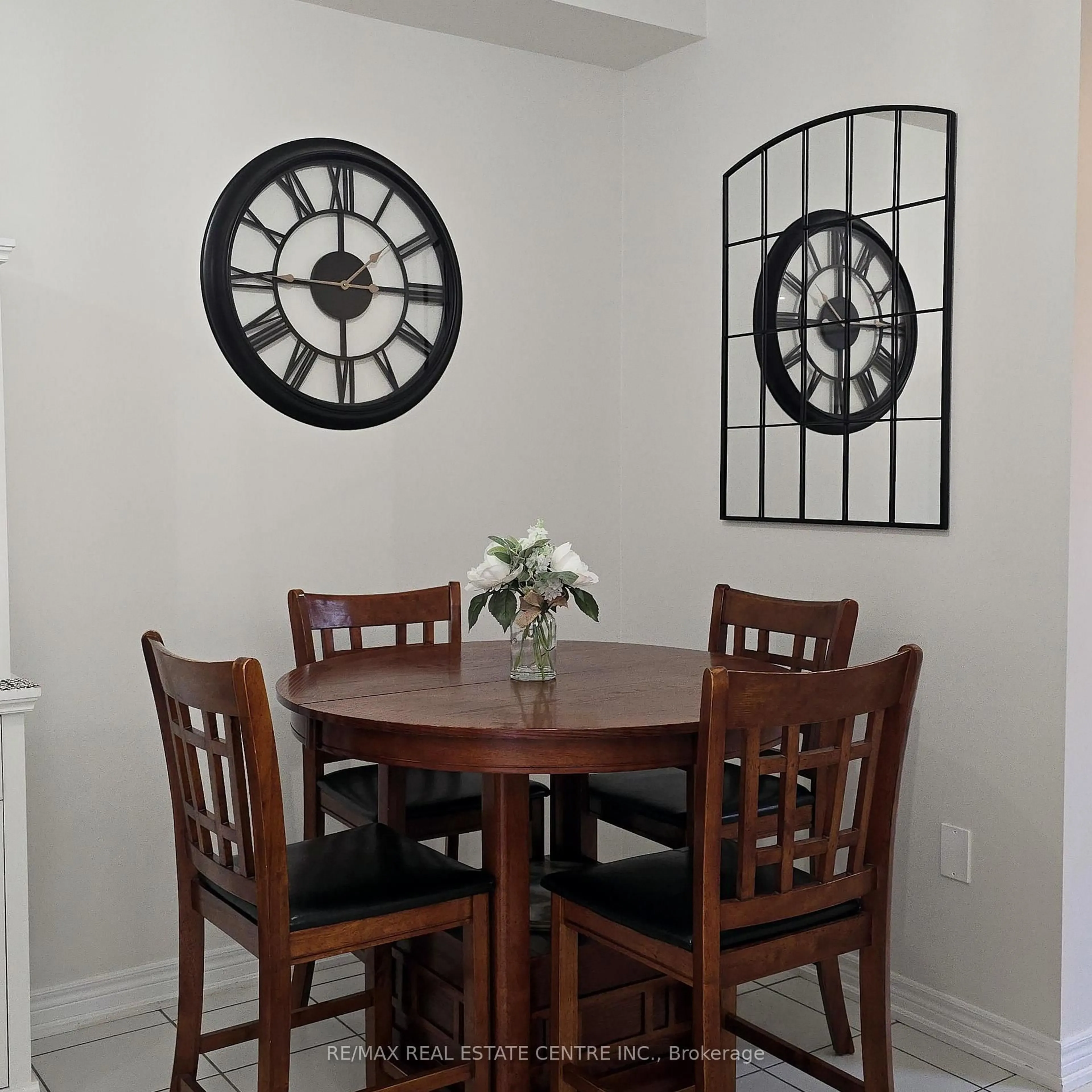 Dining room, unknown for 144 Coronation Rd, Whitby Ontario L1P 0H1