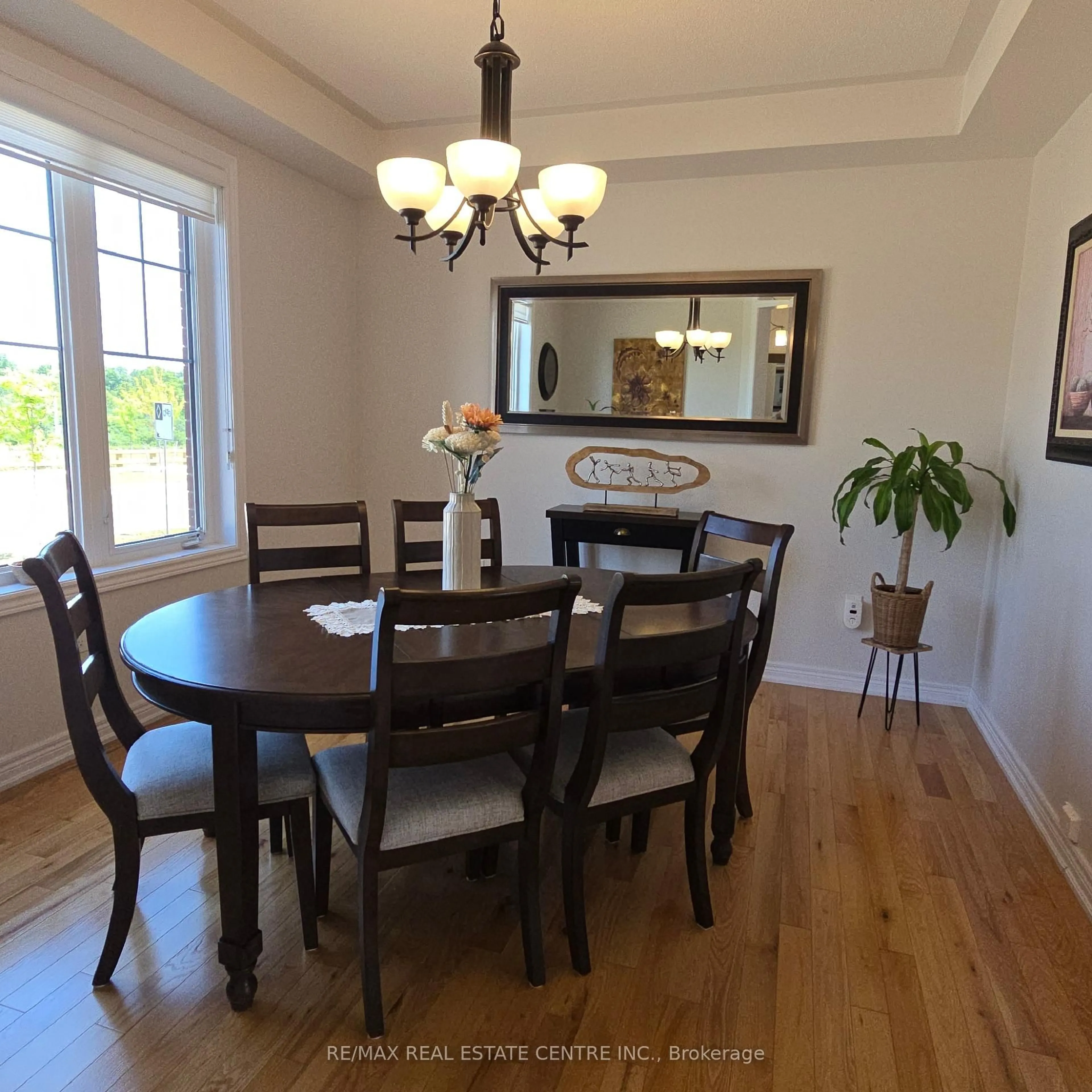 Dining room, wood/laminate floor for 144 Coronation Rd, Whitby Ontario L1P 0H1