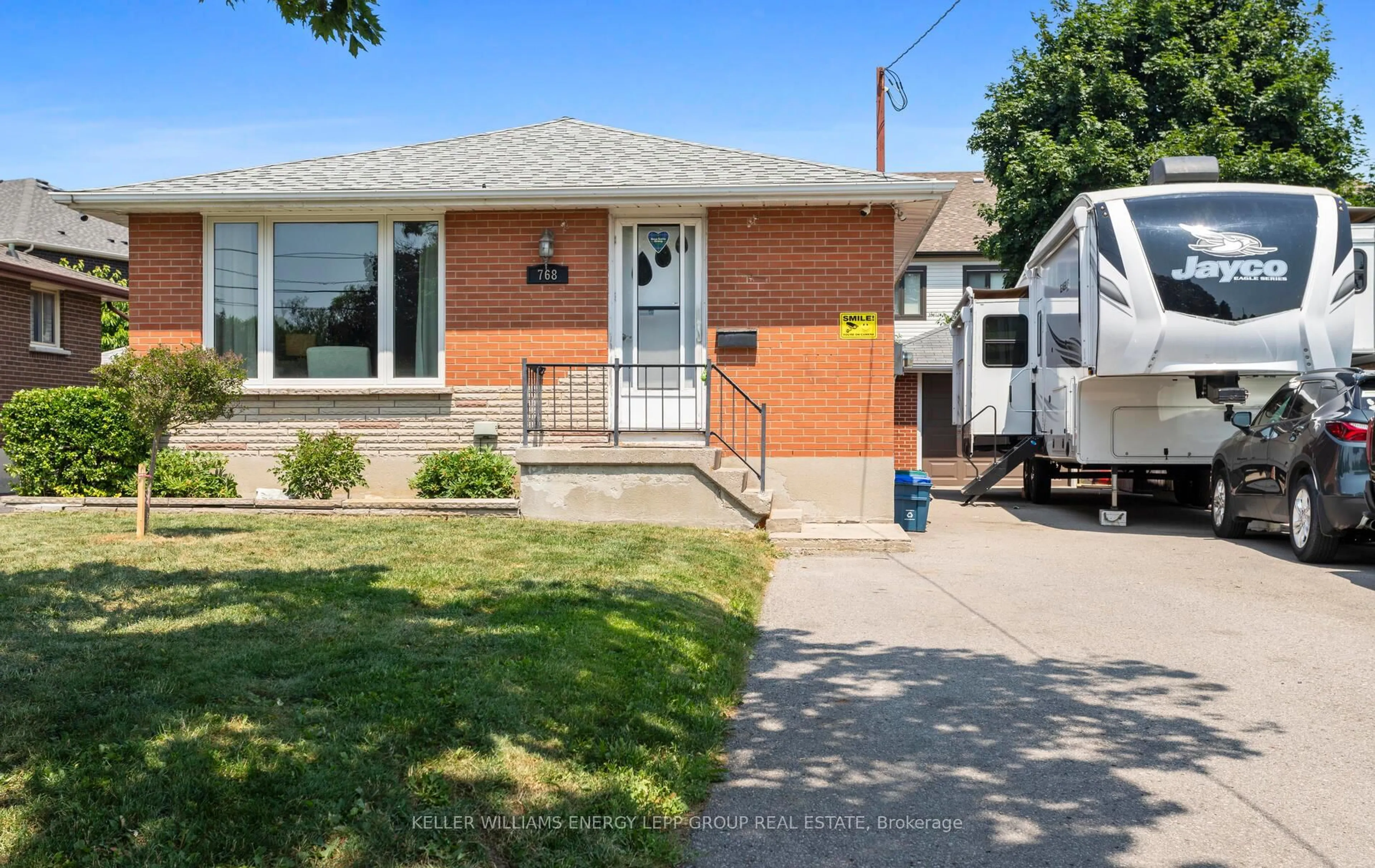 Unknown for 768 Olive Ave, Oshawa Ontario L1H 2S3