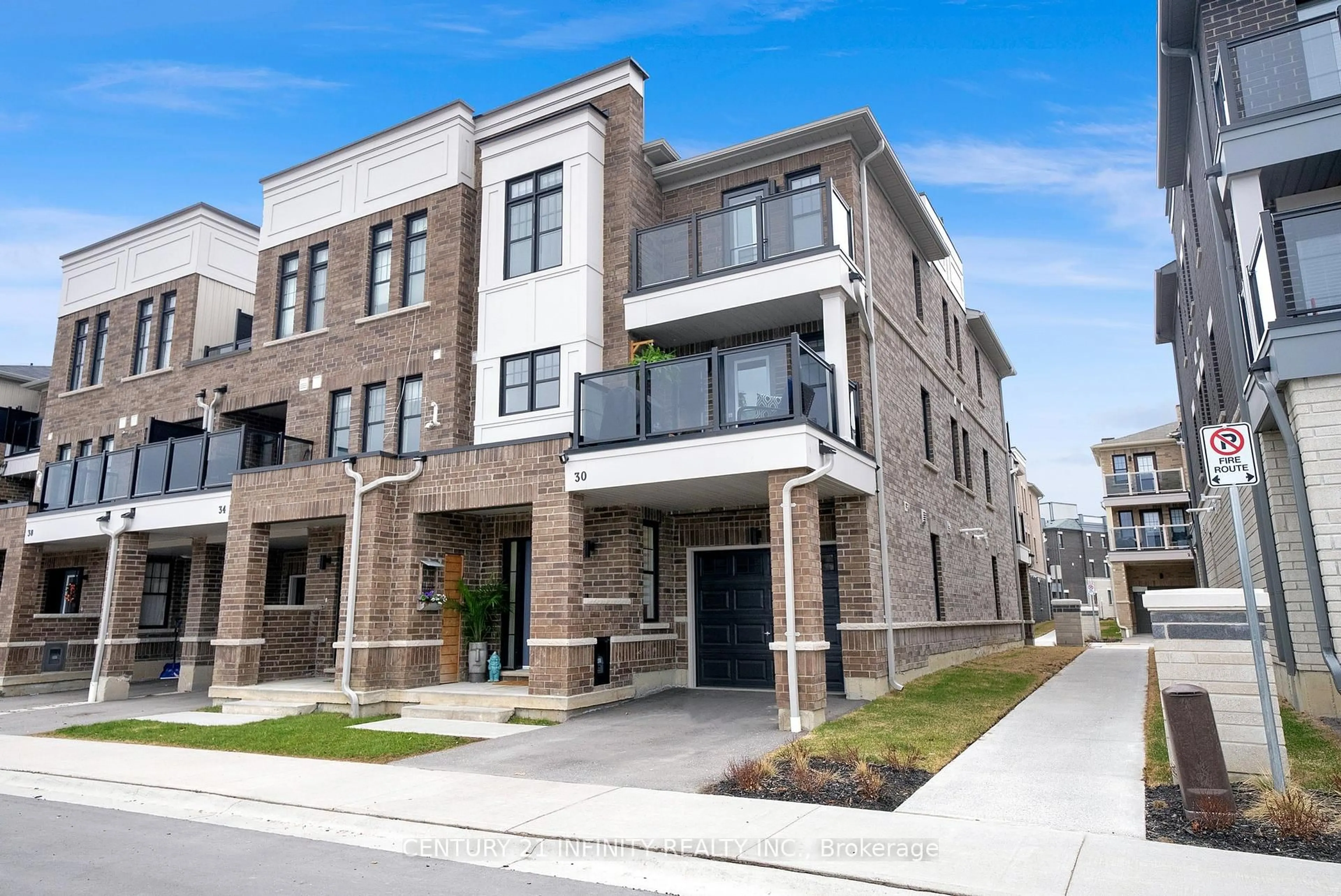 Home with brick exterior material, street for 30 King William Way, Clarington Ontario L1C 7E8
