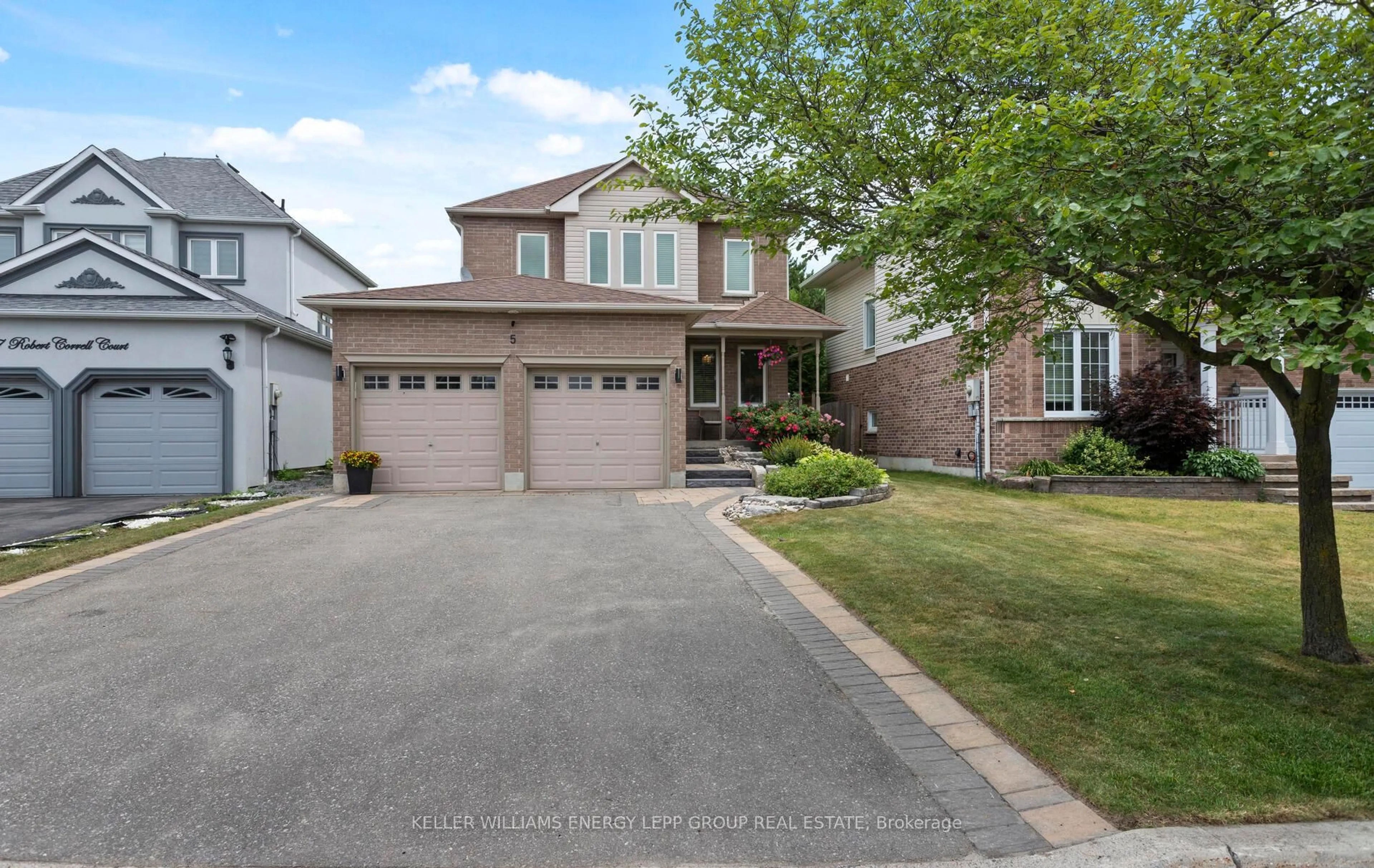 Unknown for 5 Robert Correll Crt, Whitby Ontario L1R 2N7