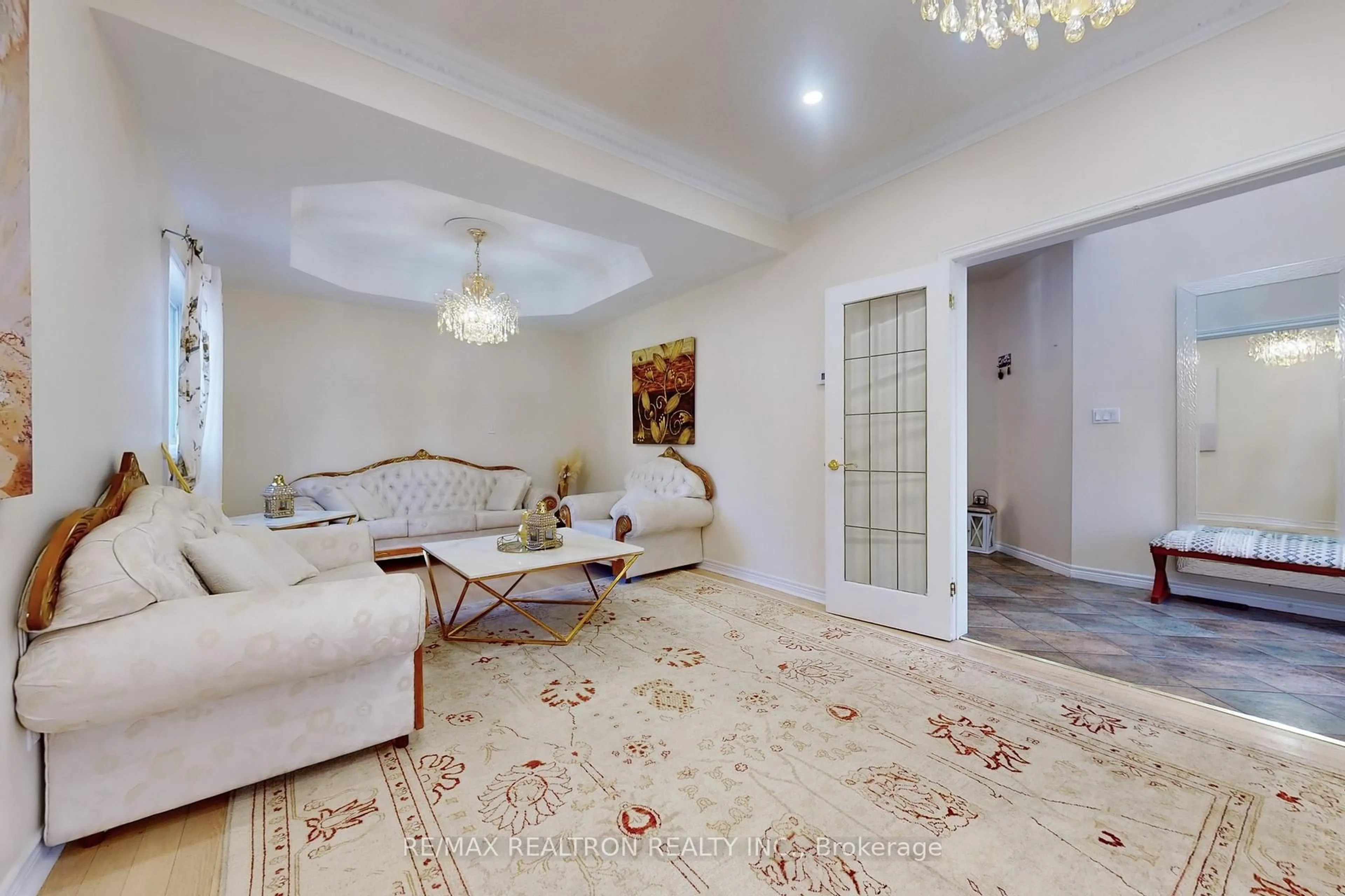 Living room with furniture, carpet floor for 1143 Gossamer Dr, Pickering Ontario L1X 2T8