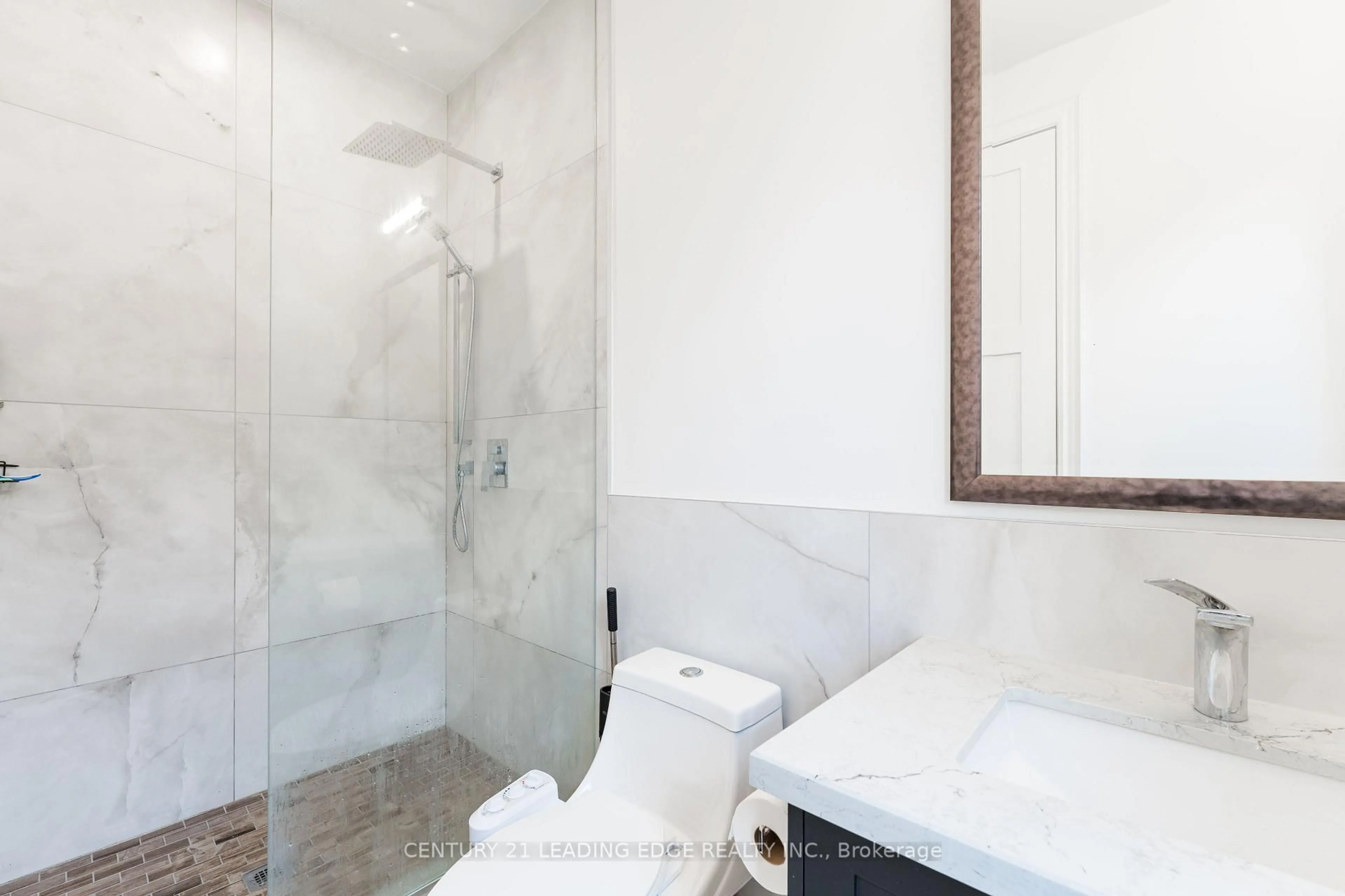 Contemporary bathroom, ceramic/tile floor for 3995 Ellesmere Rd, Toronto Ontario M1C 1J3