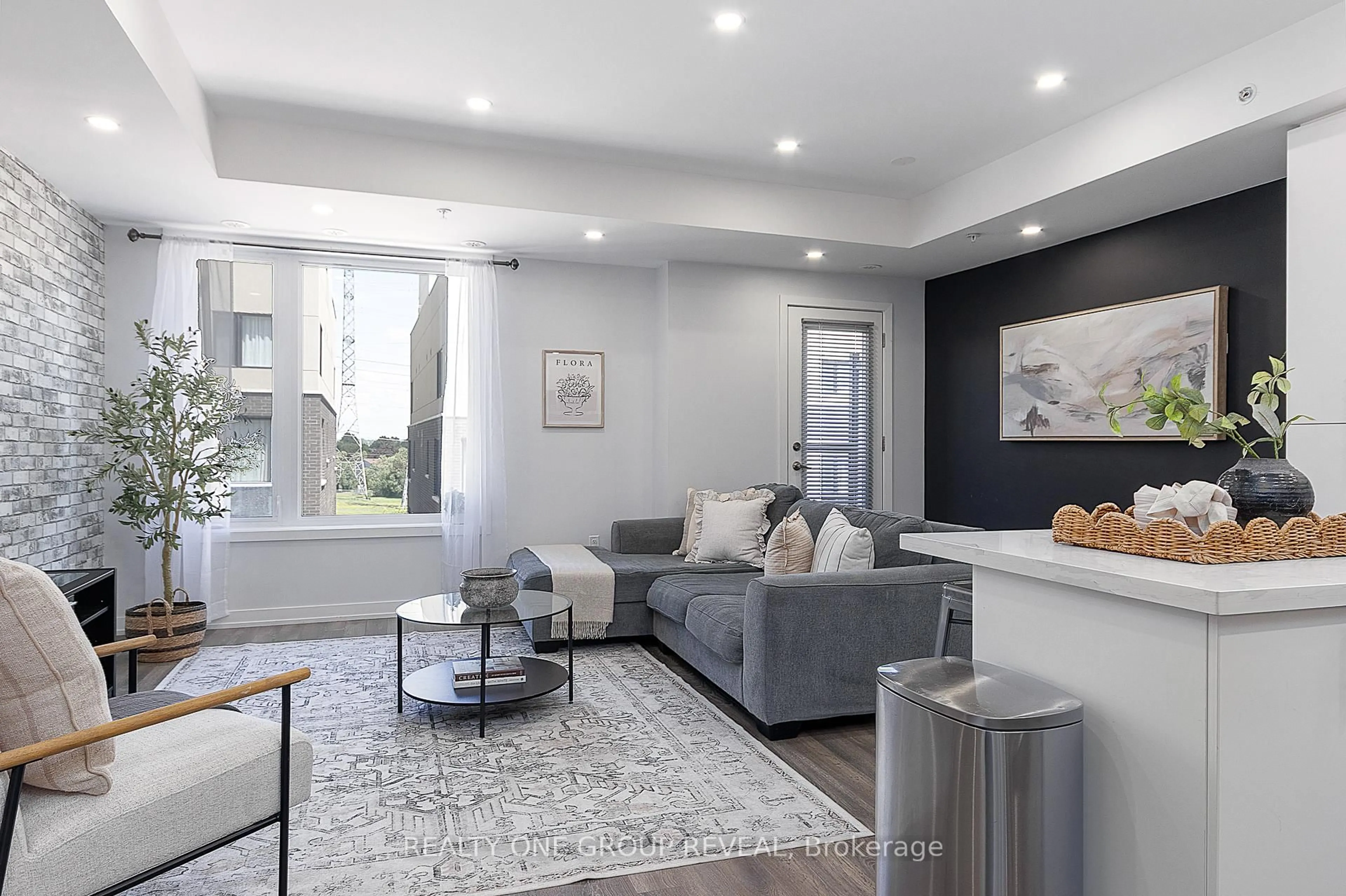 Living room with furniture, unknown for 1555 Kingston Rd #118, Pickering Ontario L1V 0E9