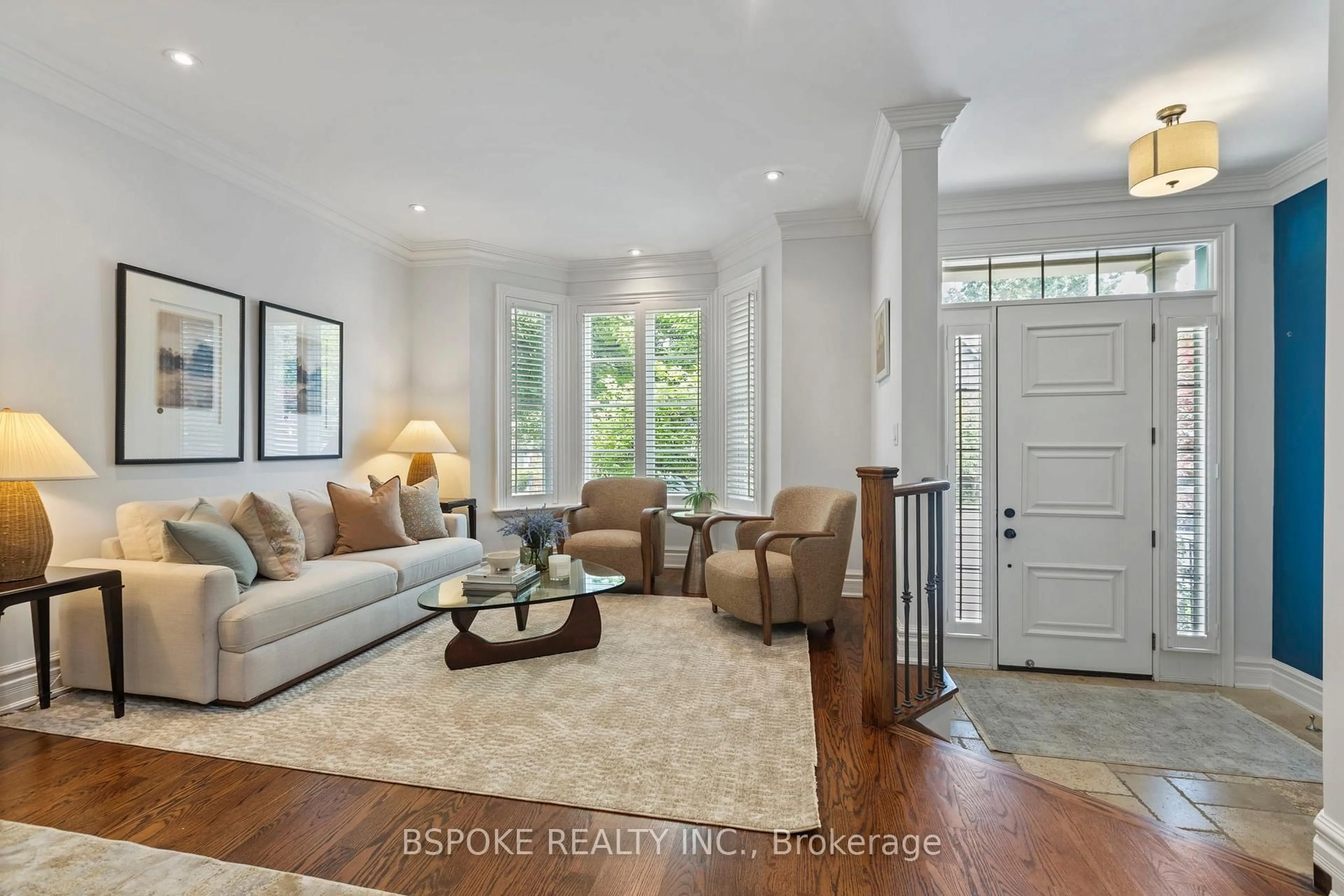 Living room with furniture, unknown for 324 Woodmount Ave, Toronto Ontario M4C 4A3