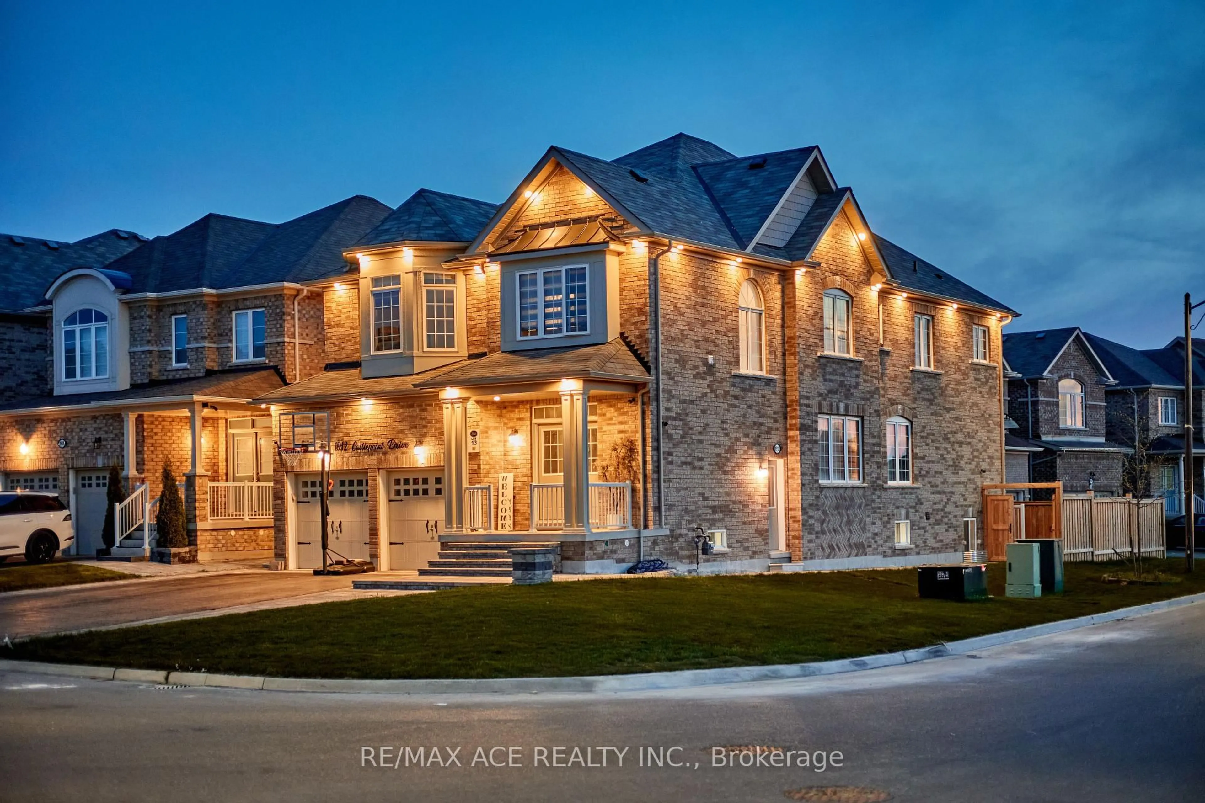 Home with brick exterior material, building for 1912 Castlepoint Dr, Oshawa Ontario L1K 0P2
