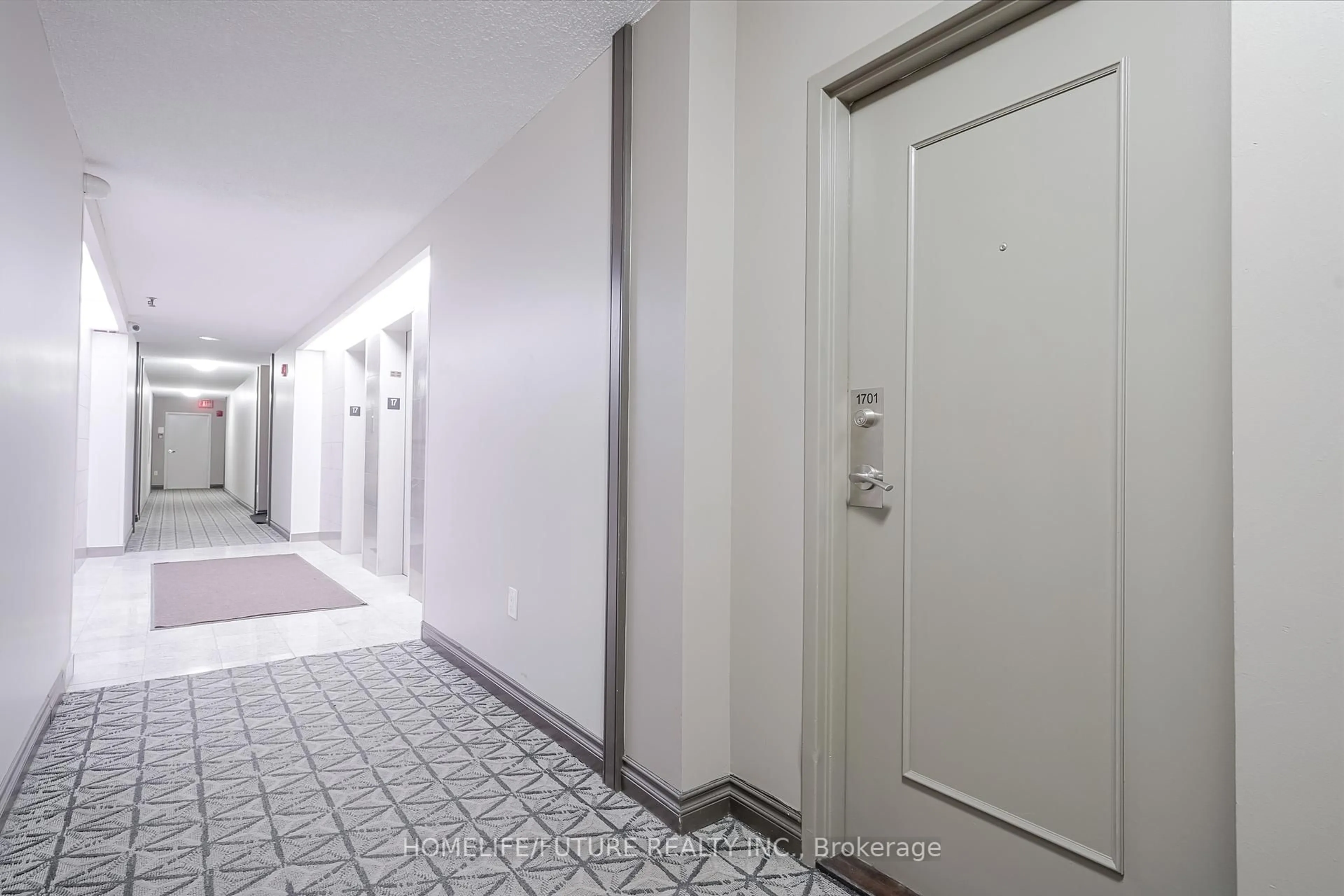 Indoor foyer for 2050 Bridletowne Circ #1701, Toronto Ontario M1W 2V5
