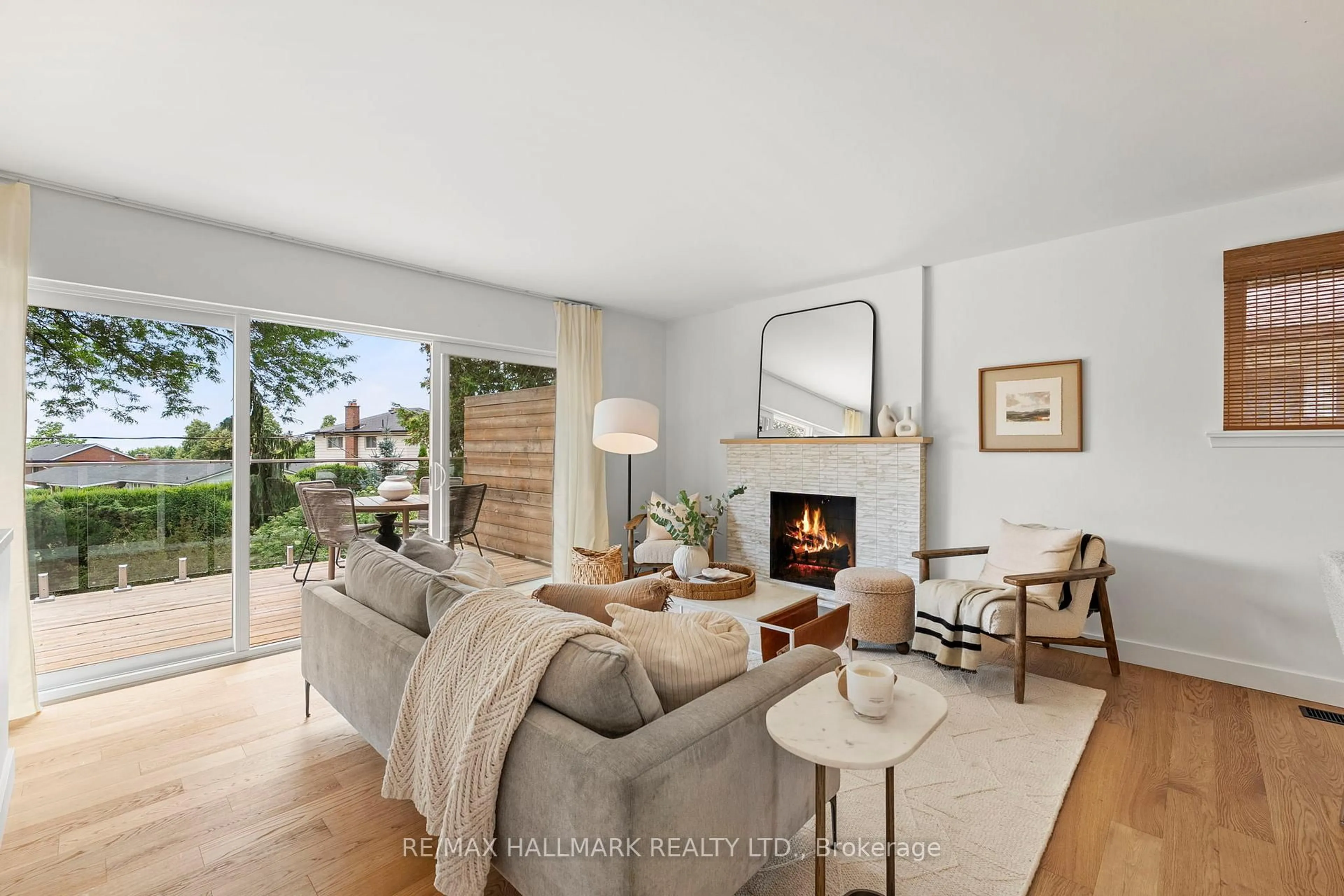Living room with furniture, unknown for 67 Sloley Rd, Toronto Ontario M1M 1C9