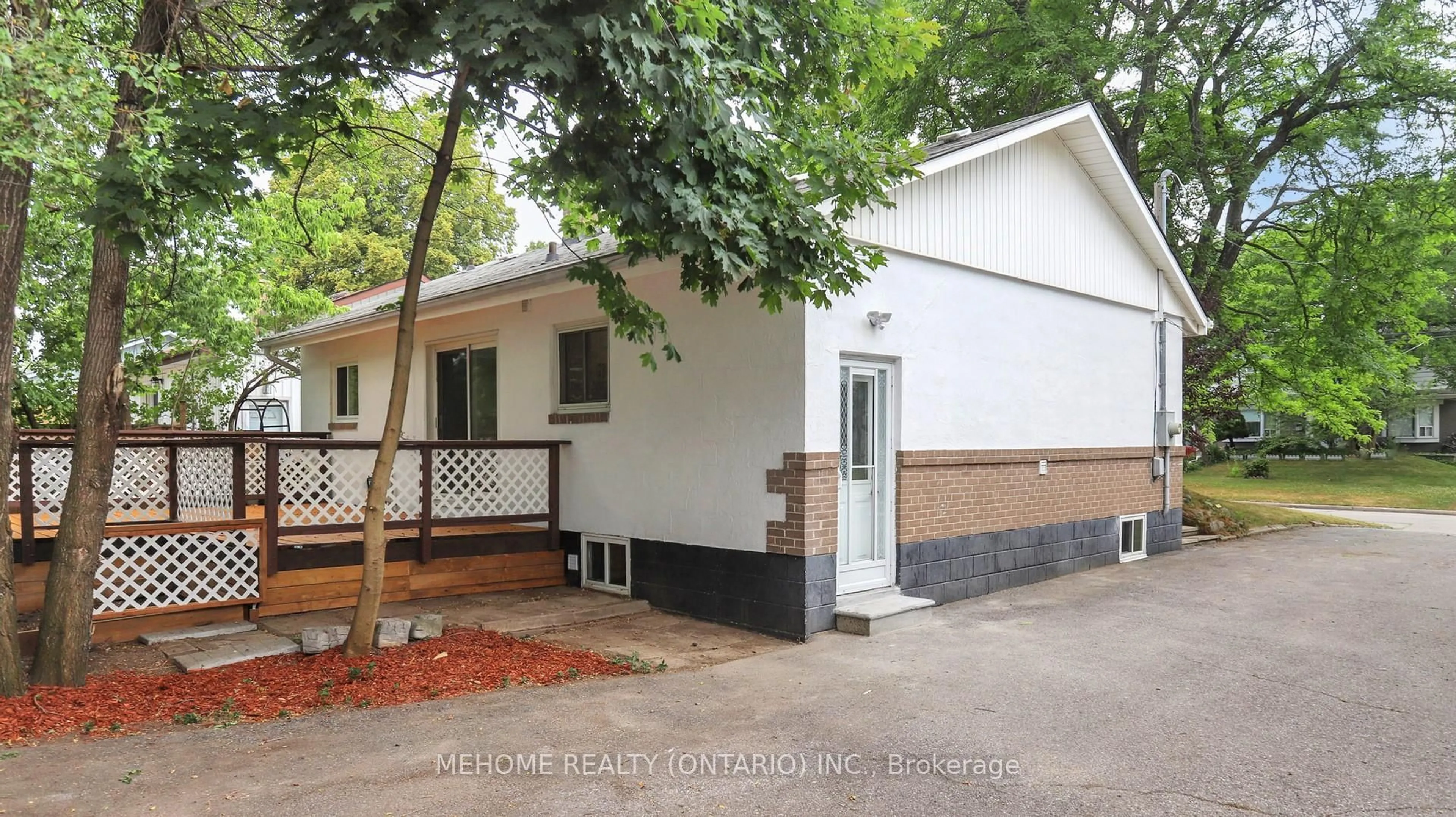 Unknown for 41 Bellefontaine St, Toronto Ontario M1S 1J6