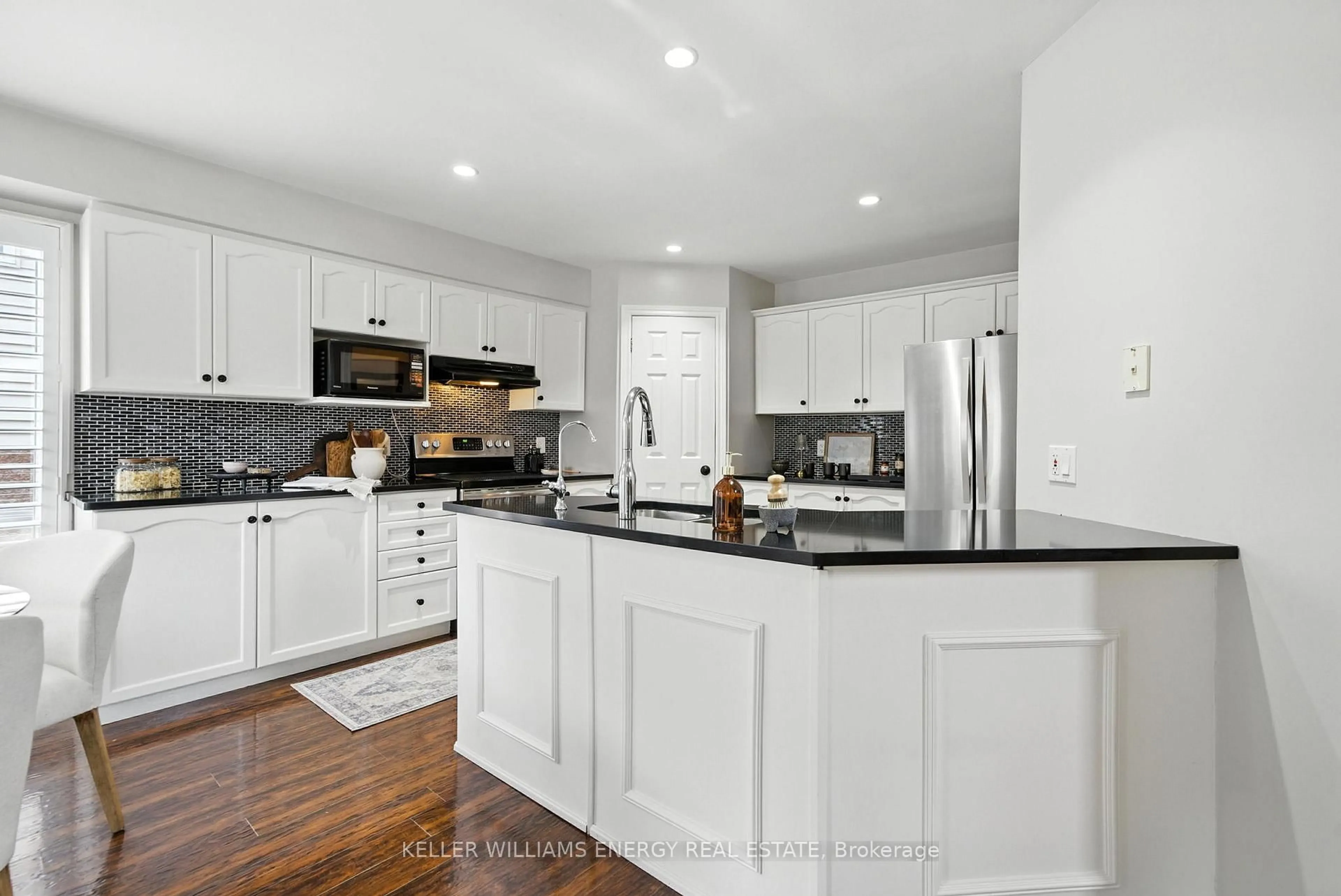 Open concept kitchen, unknown for 2159 Stornoway St, Oshawa Ontario L1L 1C3