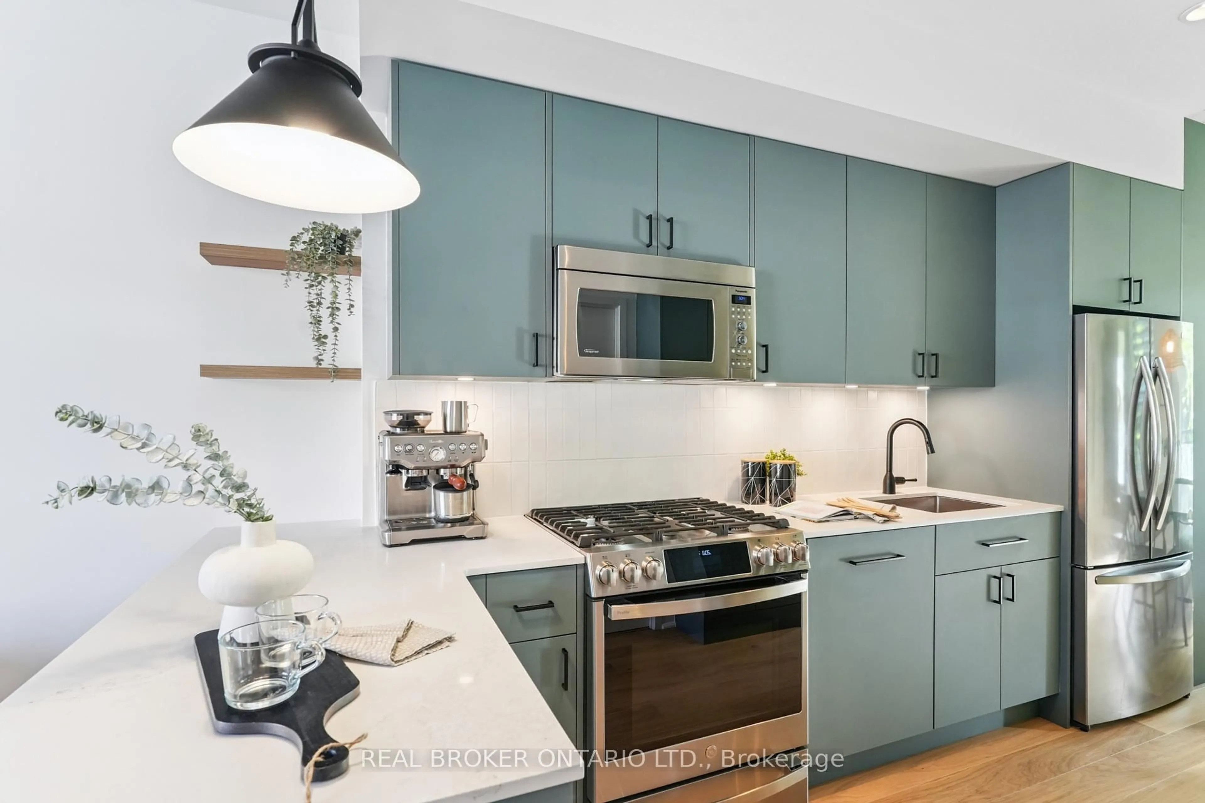 Unknown for 1190 Dundas St #335, Toronto Ontario M4M 0C5