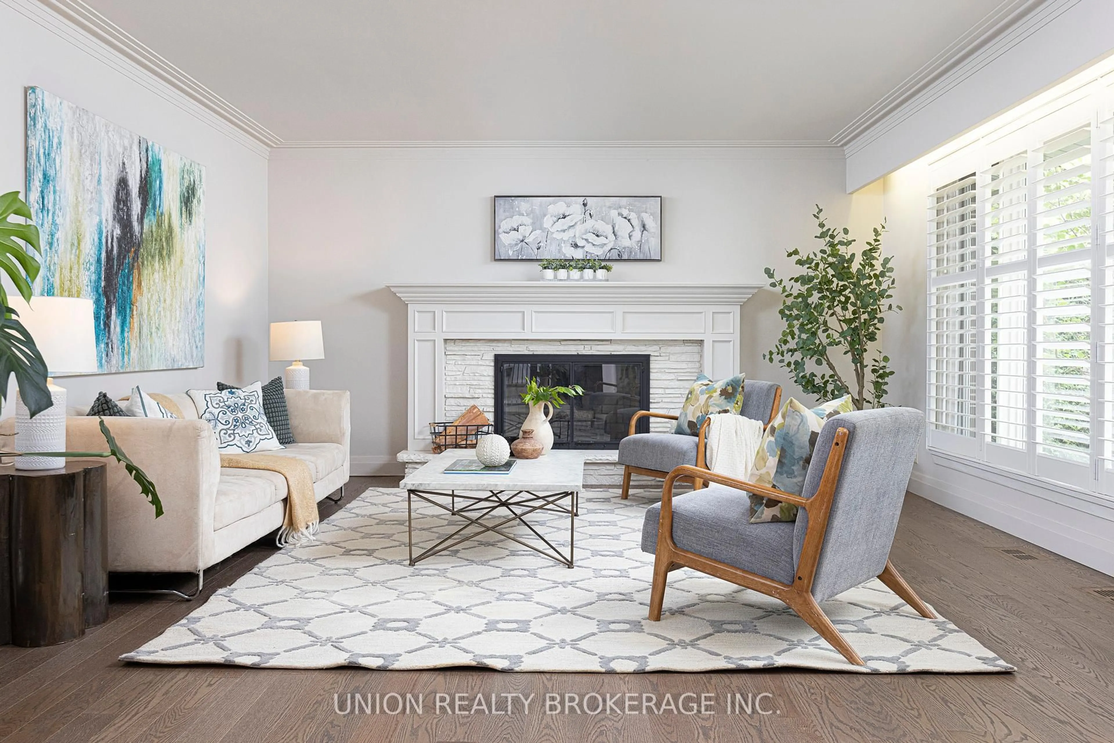 Living room with furniture, unknown for 787 Glenmanor Dr, Oshawa Ontario L1J 5A6