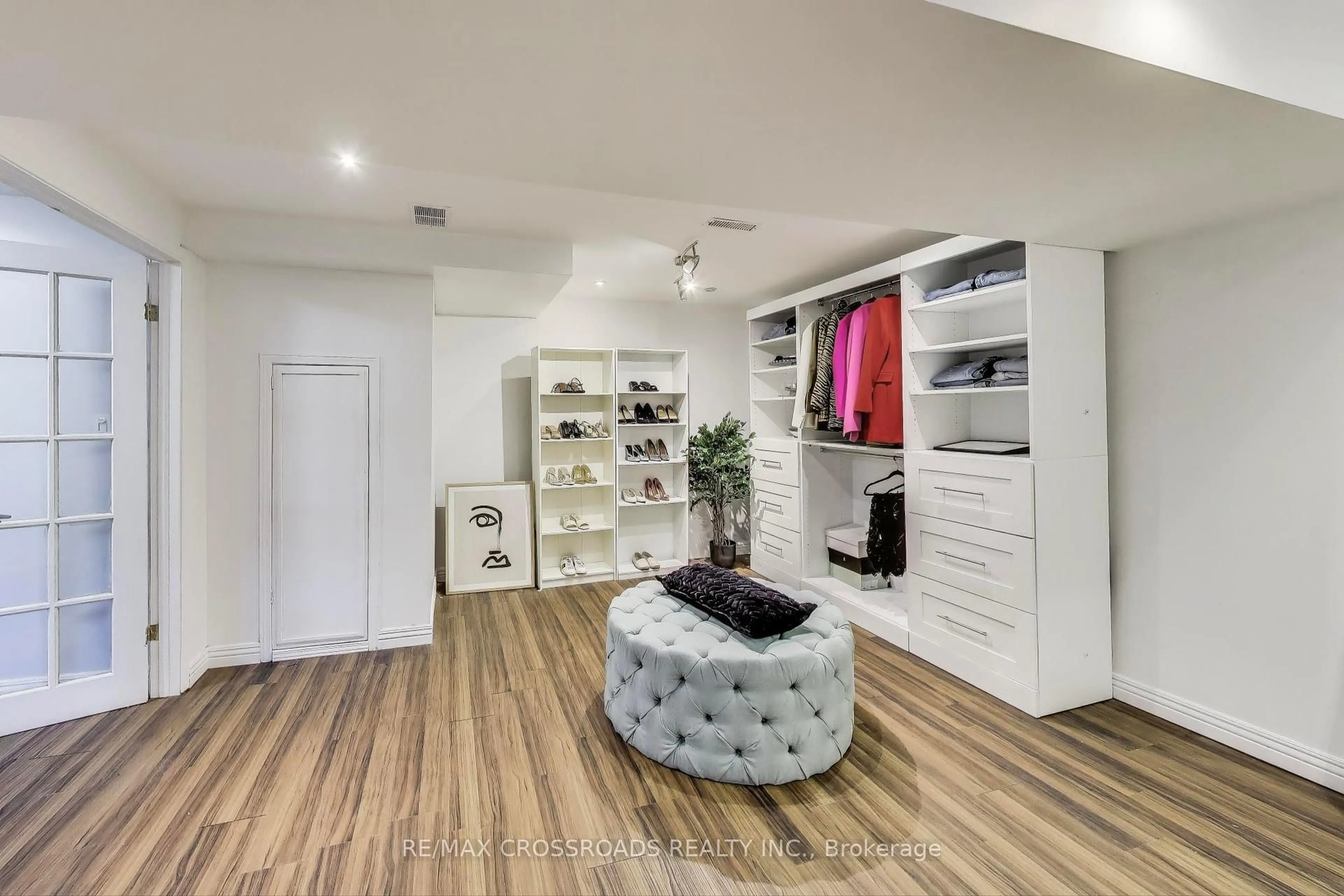 Storage room or clothes room or walk-in closet for 1104 Beneford Rd, Oshawa Ontario L1K 0A3