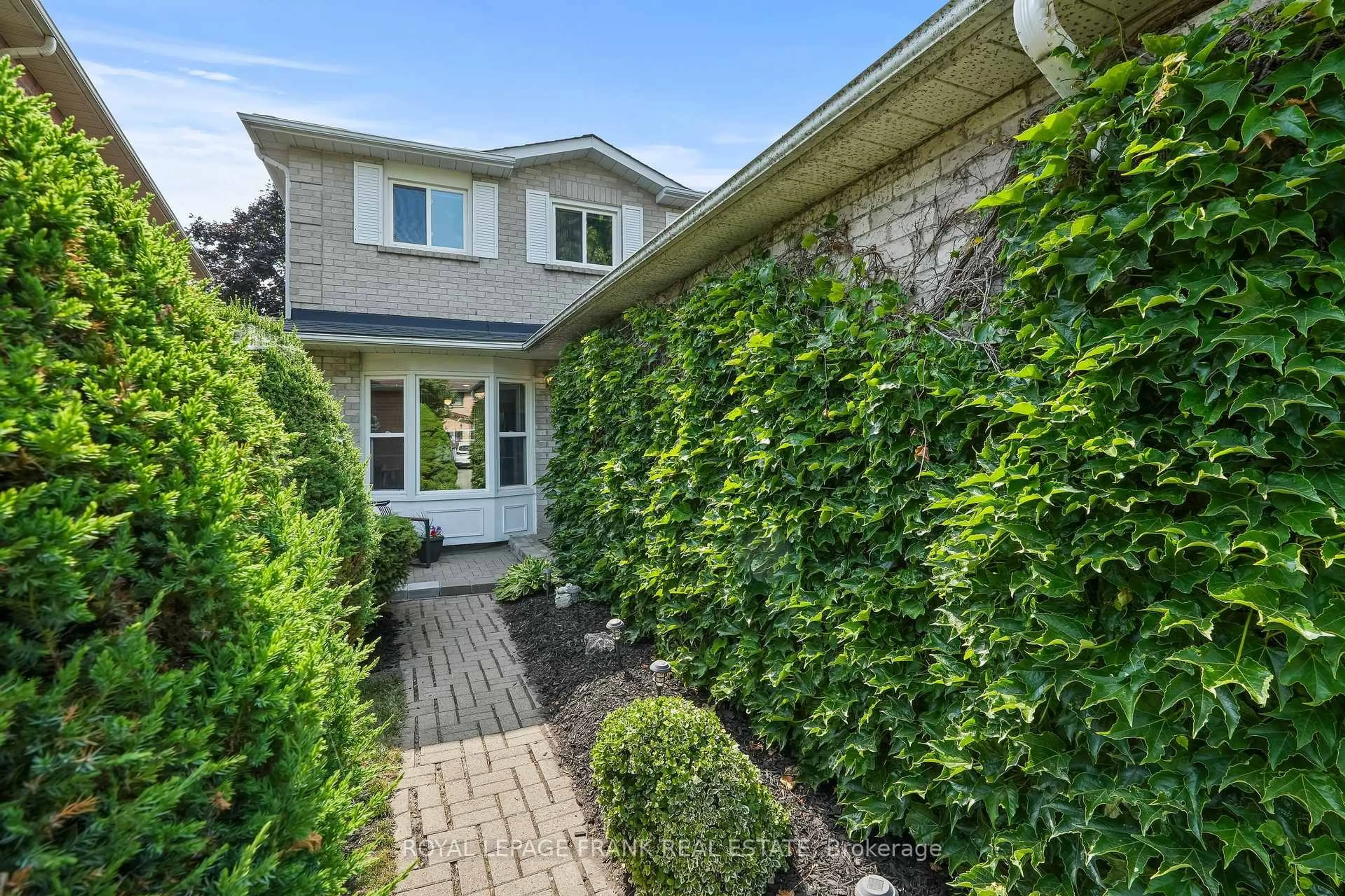 Unknown for 46 Ventris Dr, Ajax Ontario L1T 1T8