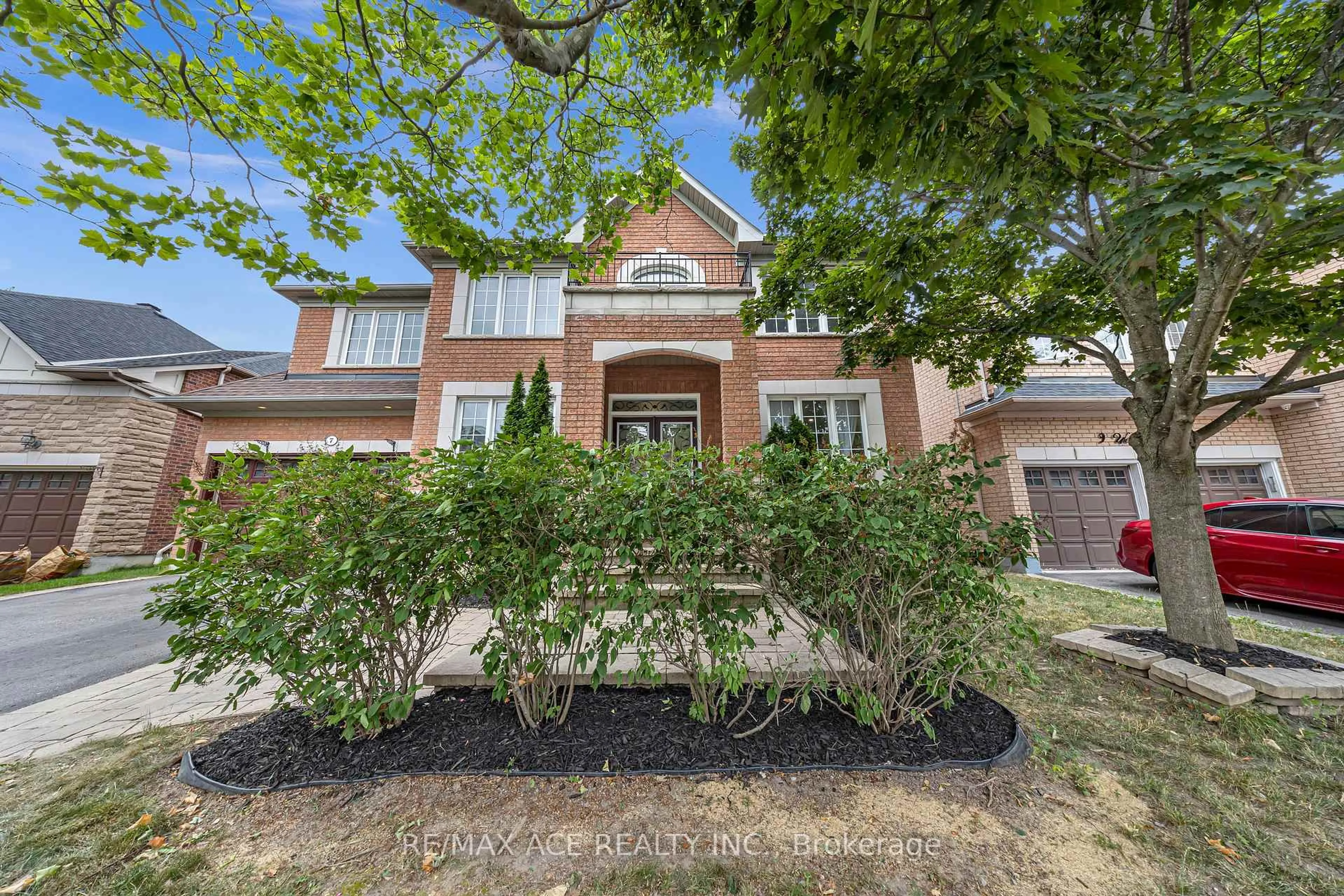 Home with brick exterior material, street for 7 Weston Cres, Ajax Ontario L1T 0C7