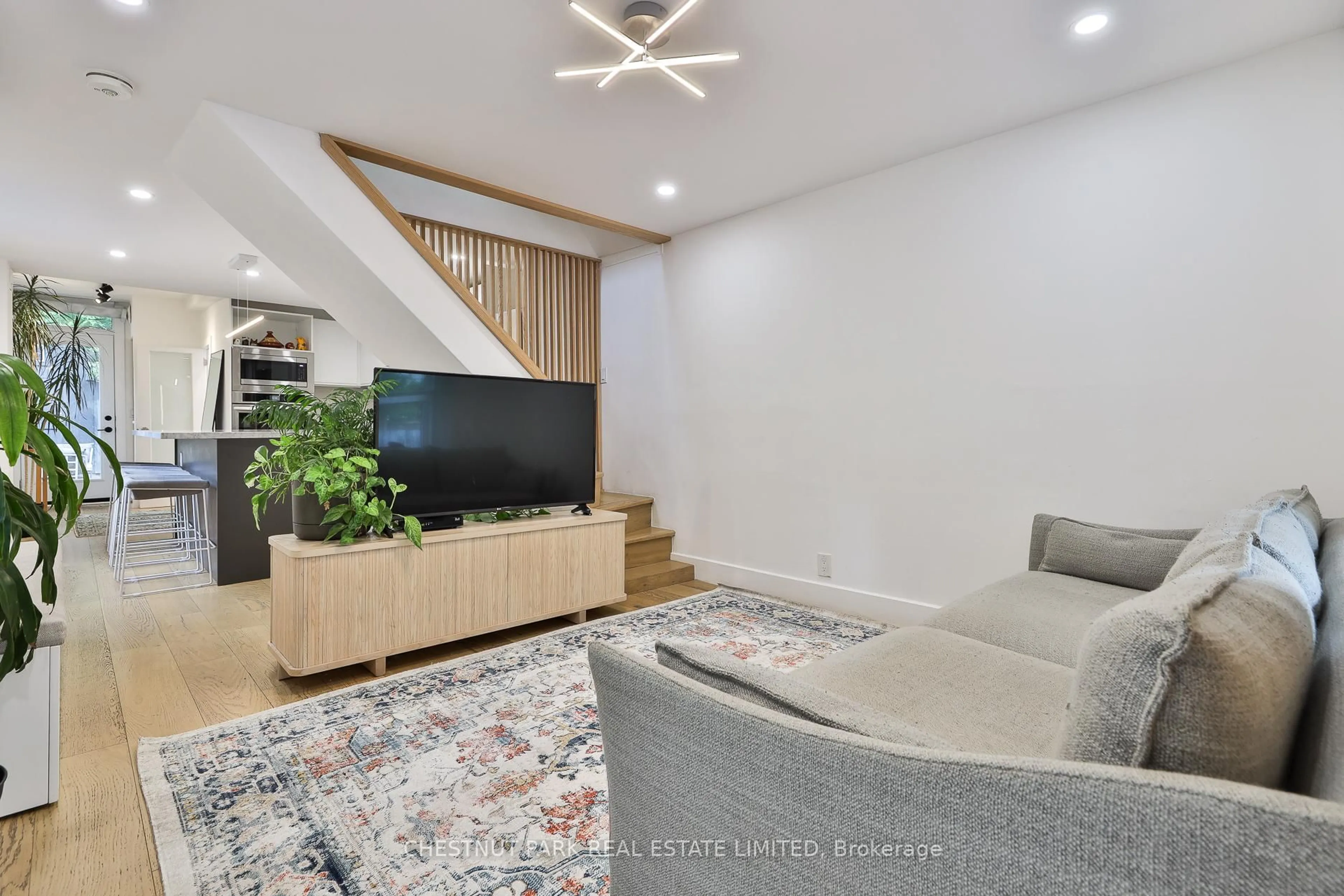 Living room with furniture, unknown for 119 Craven Rd, Toronto Ontario M4L 2Z4