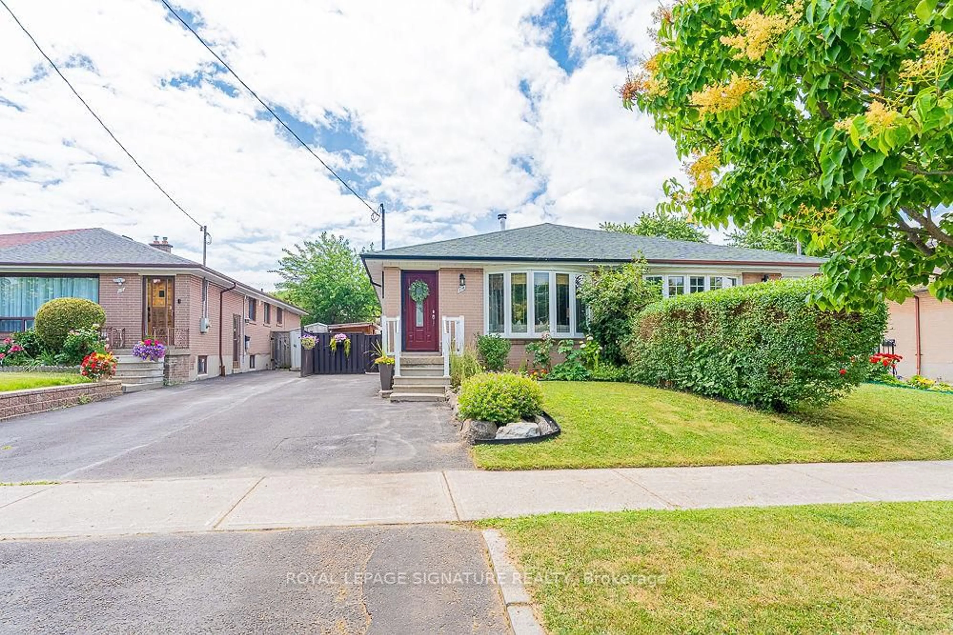 Home with brick exterior material, street for 118 Birkdale Rd, Toronto Ontario M1P 3R5