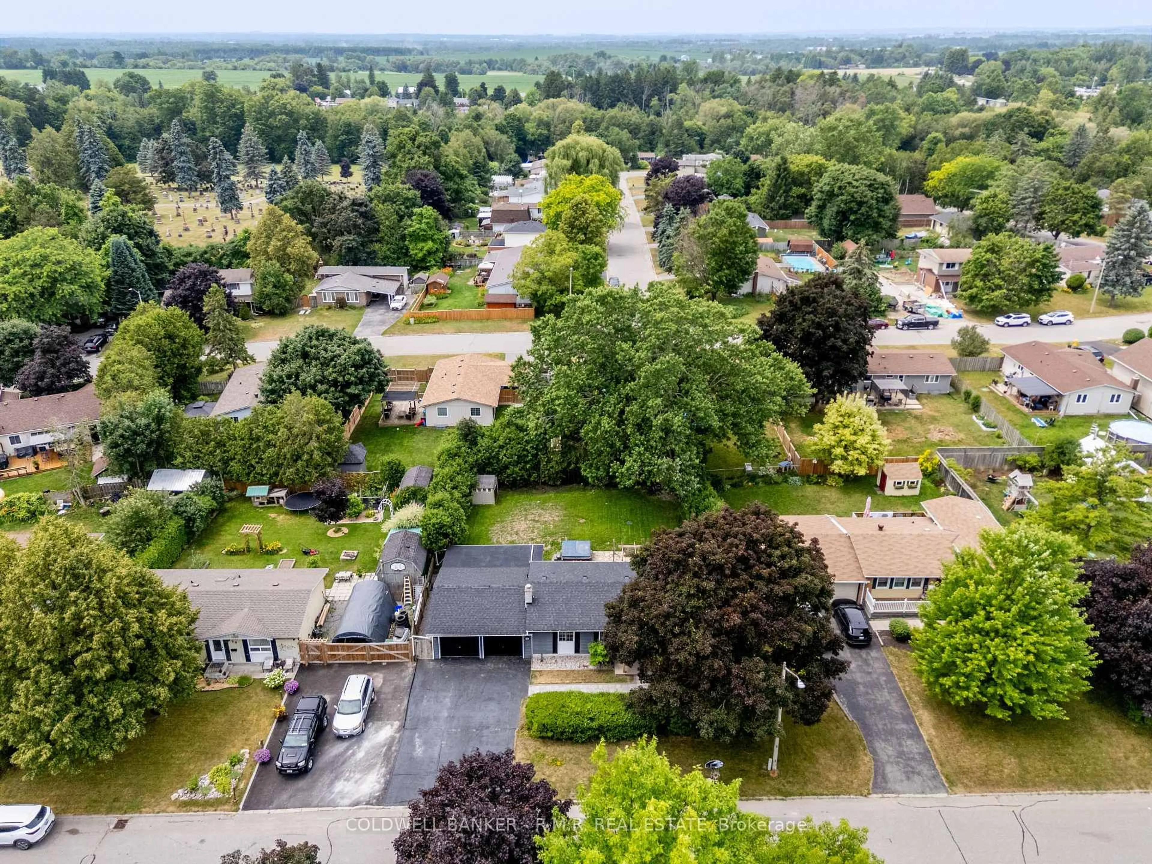 A pic from outside/outdoor area/front of a property/back of a property/a pic from drone, street for 58 Peters Pike, Clarington Ontario L0B 1M0