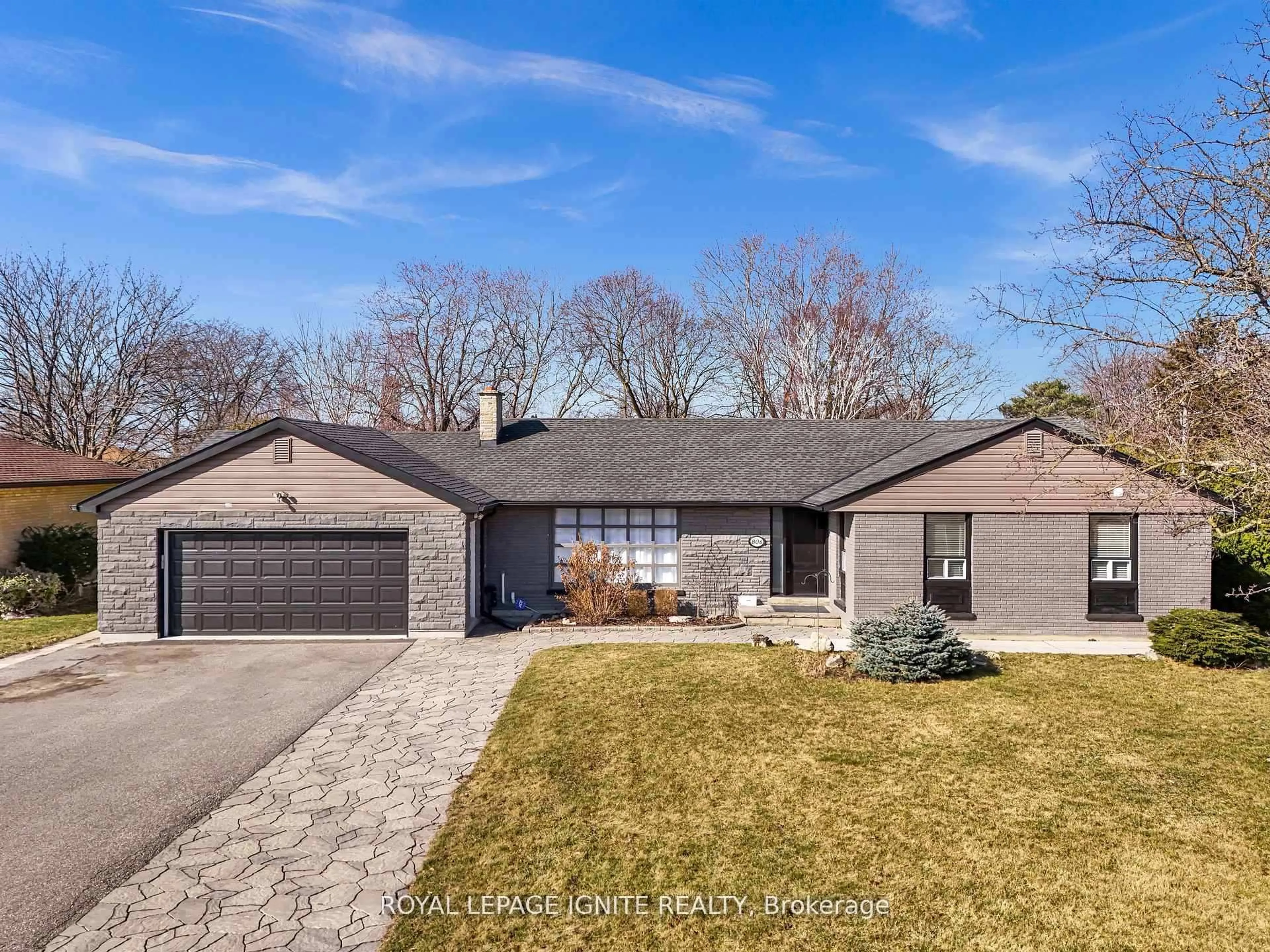 Home with brick exterior material, street for 806 Henry St, Whitby Ontario L1N 5E3