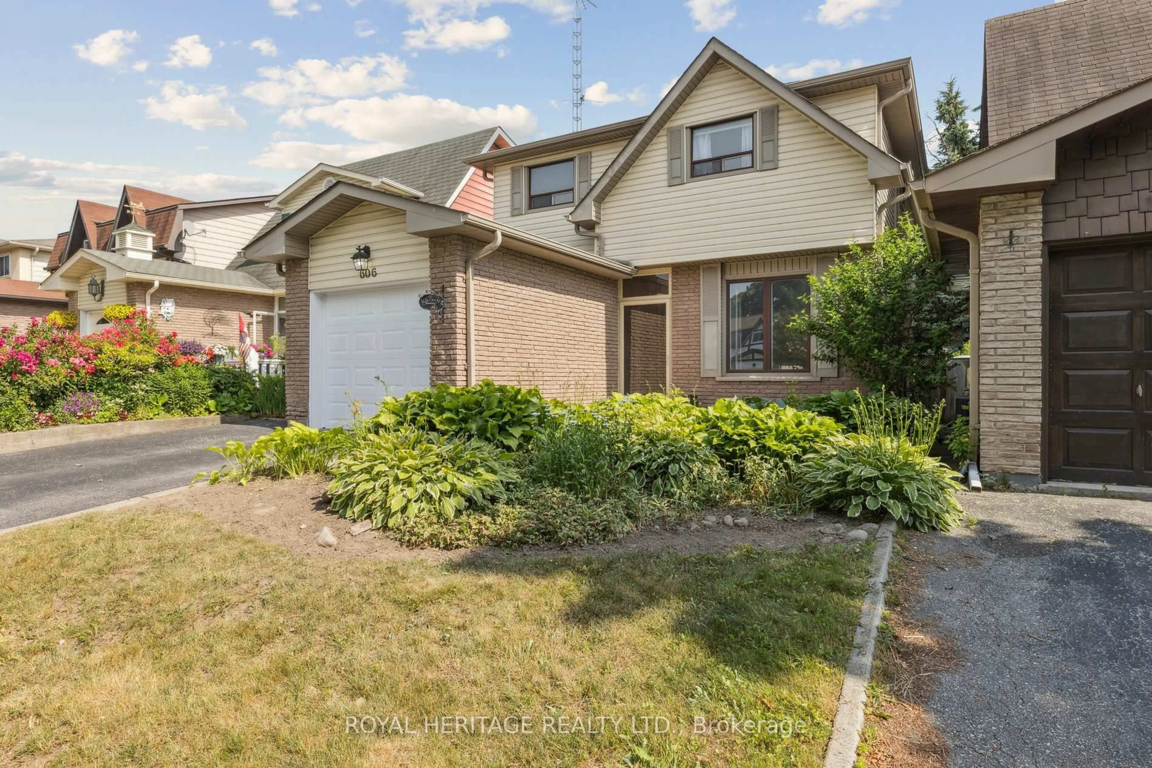 Unknown for 606 Stonebridge Lane, Pickering Ontario L1W 3B3