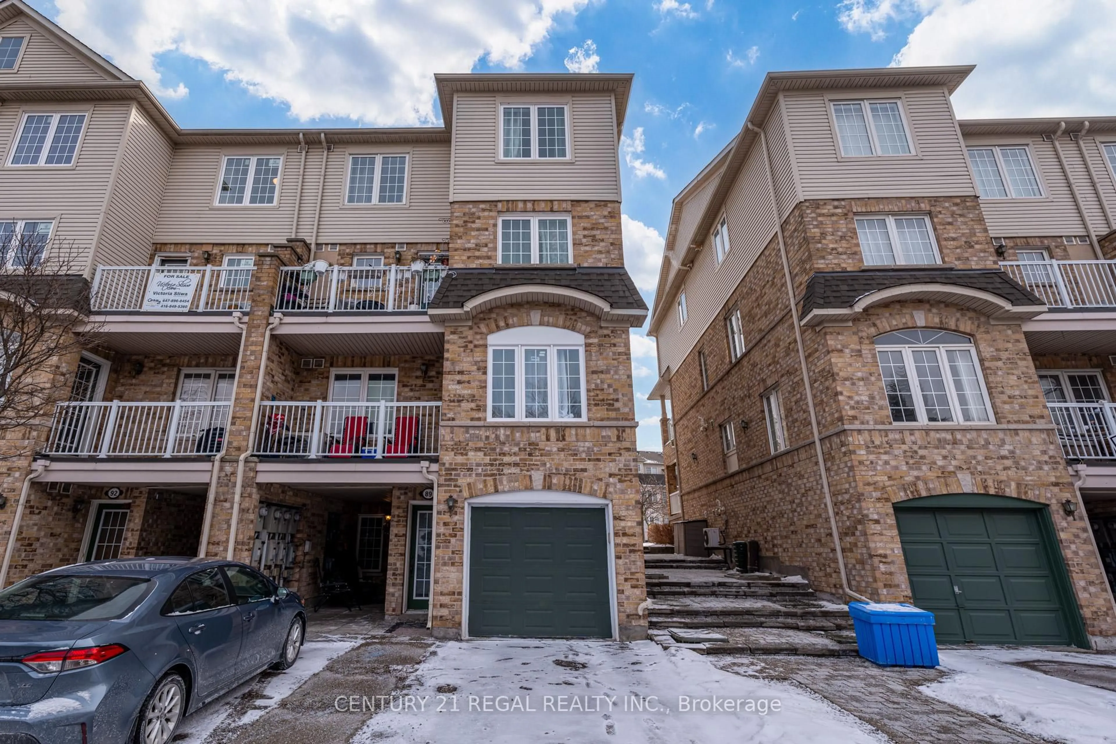 A pic from outside/outdoor area/front of a property/back of a property/a pic from drone, unknown for 42 Pinery Tr #109, Toronto Ontario M1B 6K1