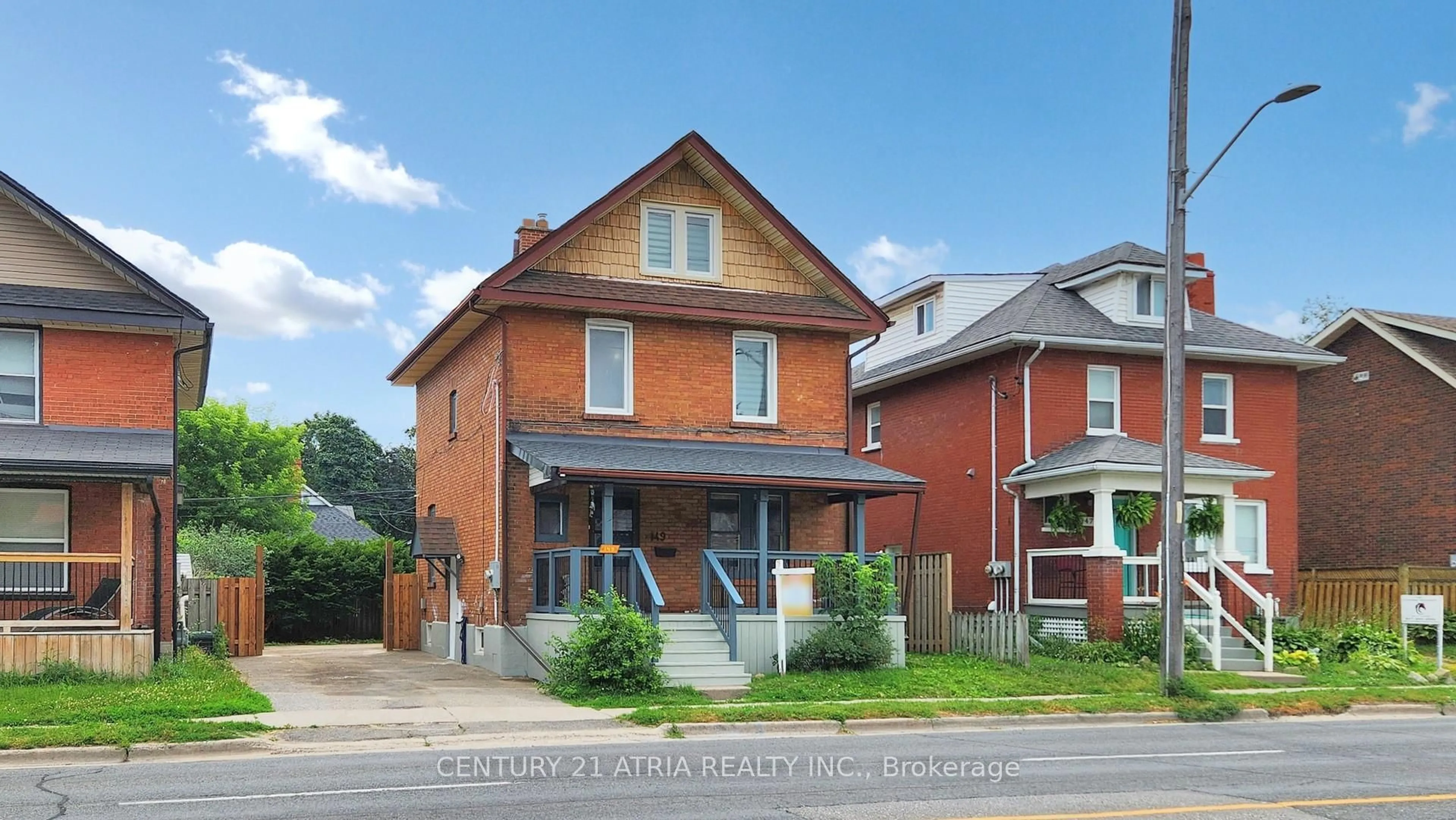Home with brick exterior material, street for 149 Adelaide Ave, Oshawa Ontario L1G 1Z2