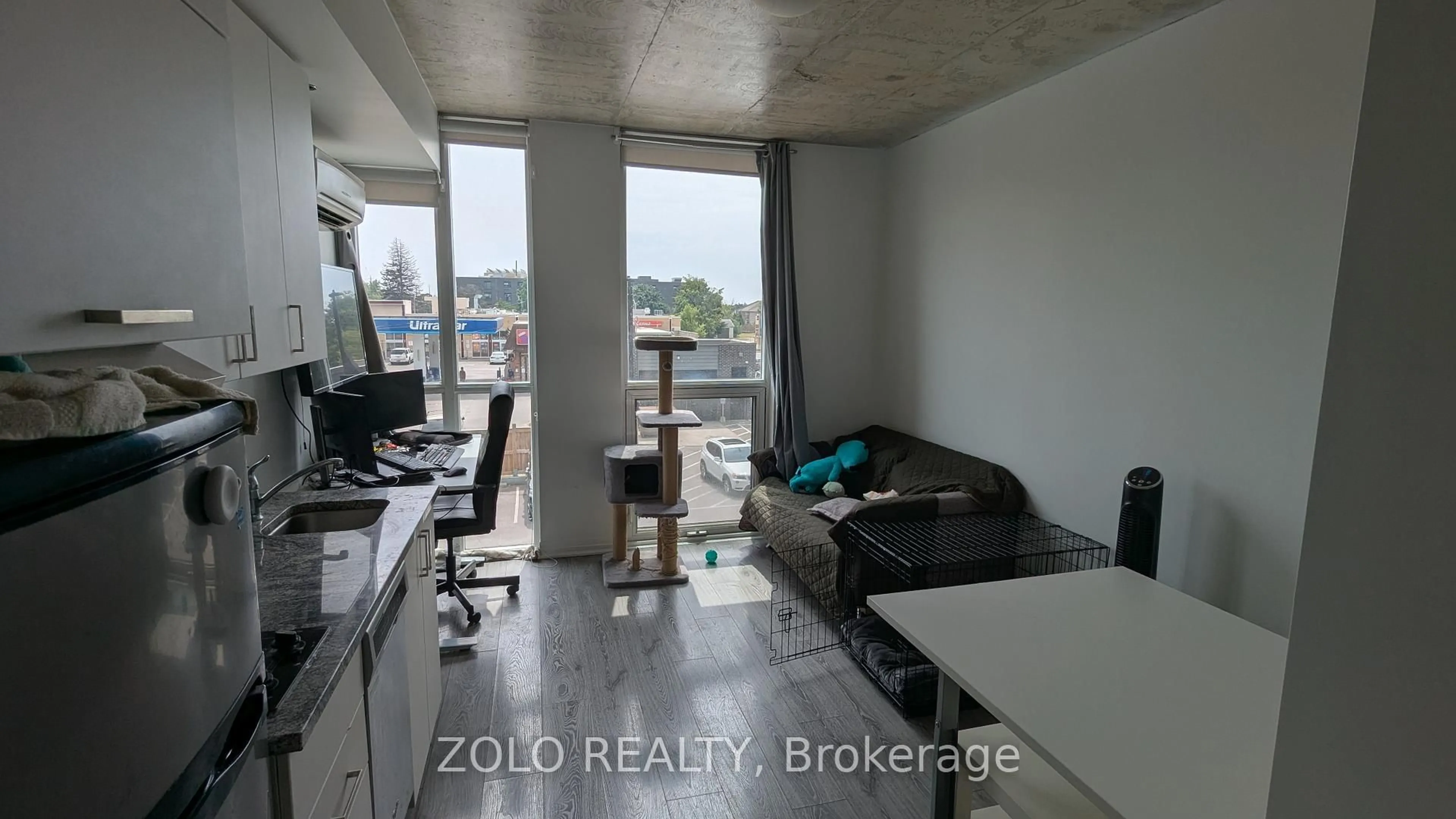 A pic of a room for 1900 Simcoe St #237, Oshawa Ontario L1G 0C1